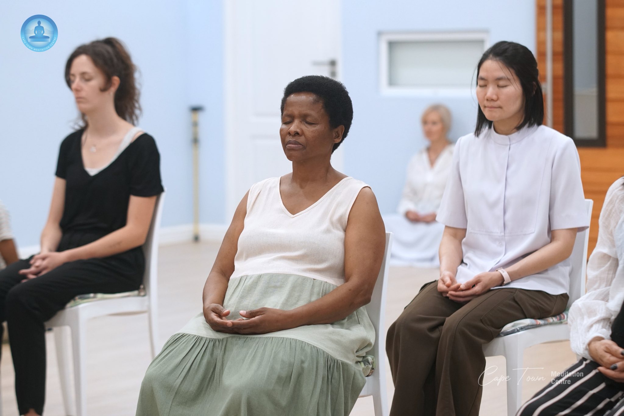 วัดพุทธเคปทาวน์ จัดคลาสสมาธิชาวท้องถิ่น