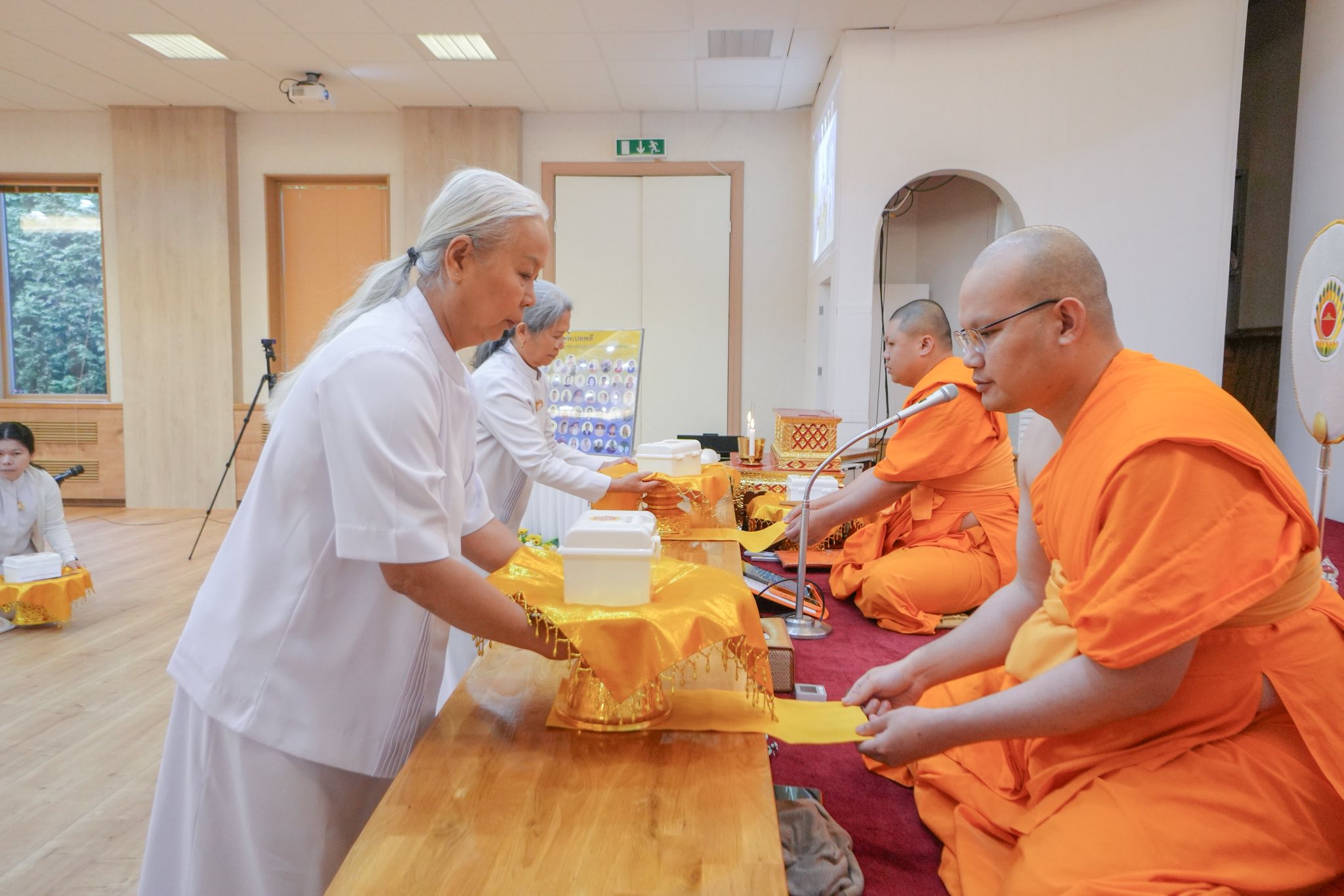 วัดพระธรรมกายบูโรส จัดพิธีบุพเปตพลี