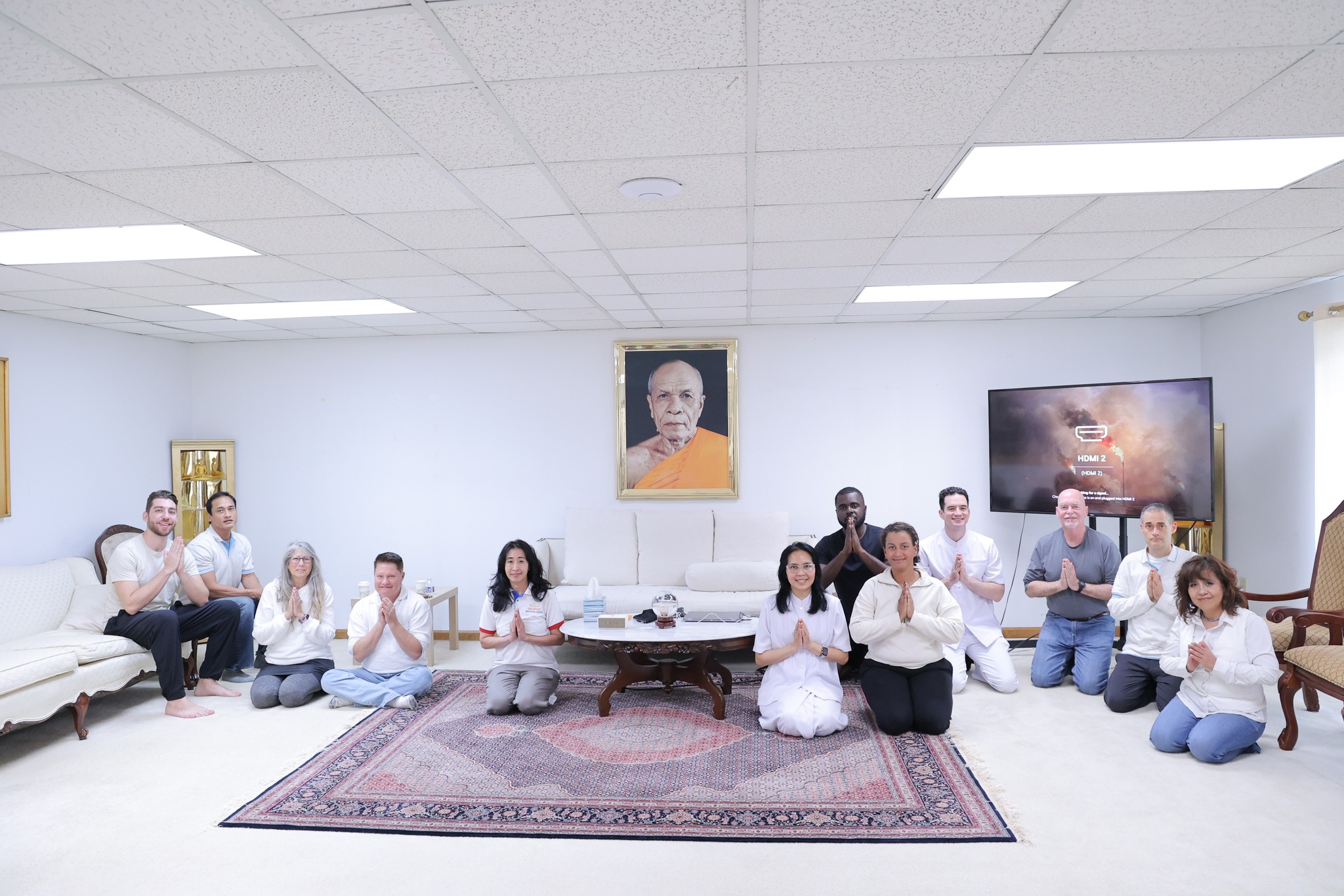 วัดพระธรรมกายจอร์เจีย จัดพิธีทอดผ้าป่าบำรุงวัด