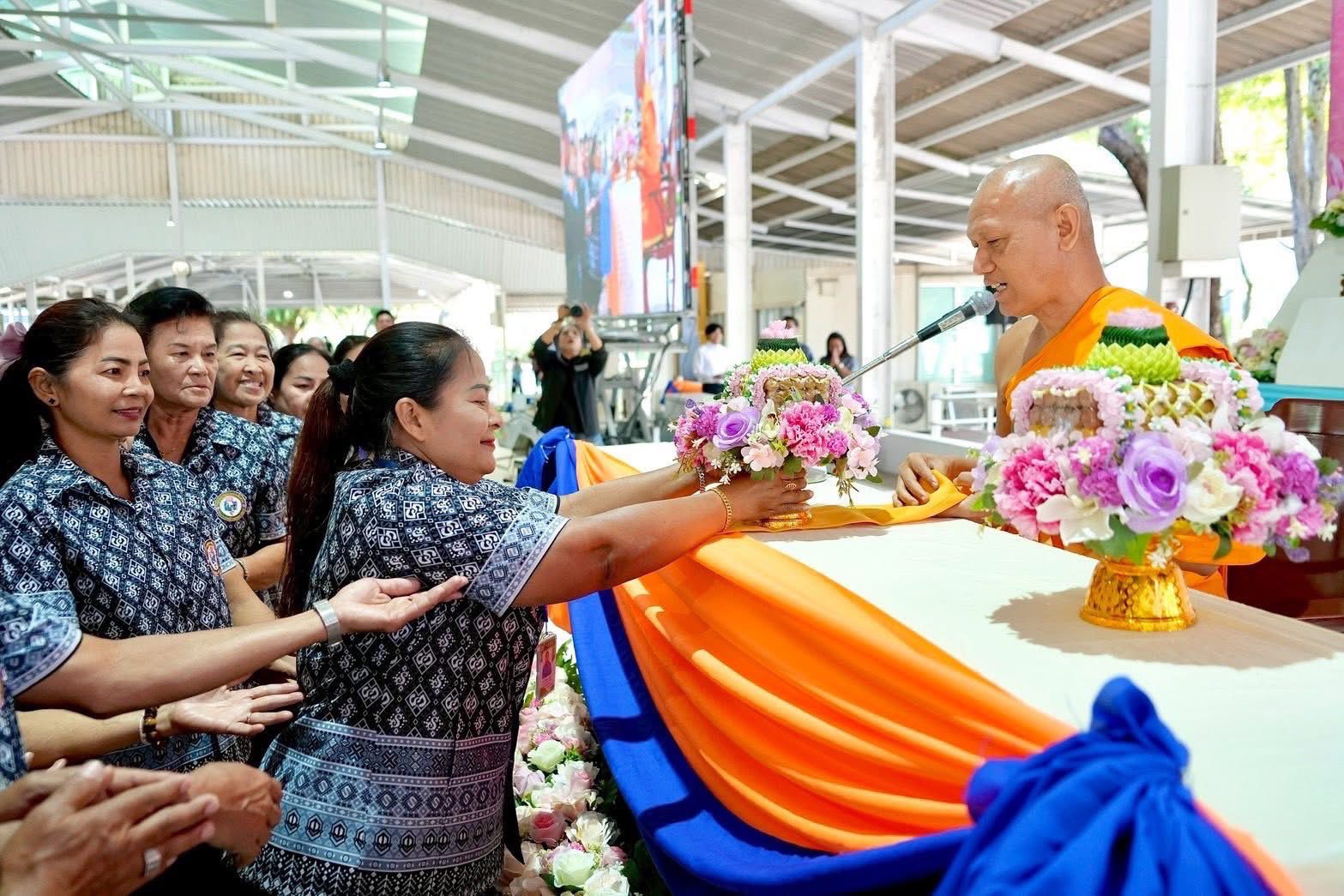 “กองทุนสวัสดิการชุมชนเทศบาลเมืองท่าโขลง” จัดการประชุมใหญ่สามัญประจำปี 2568