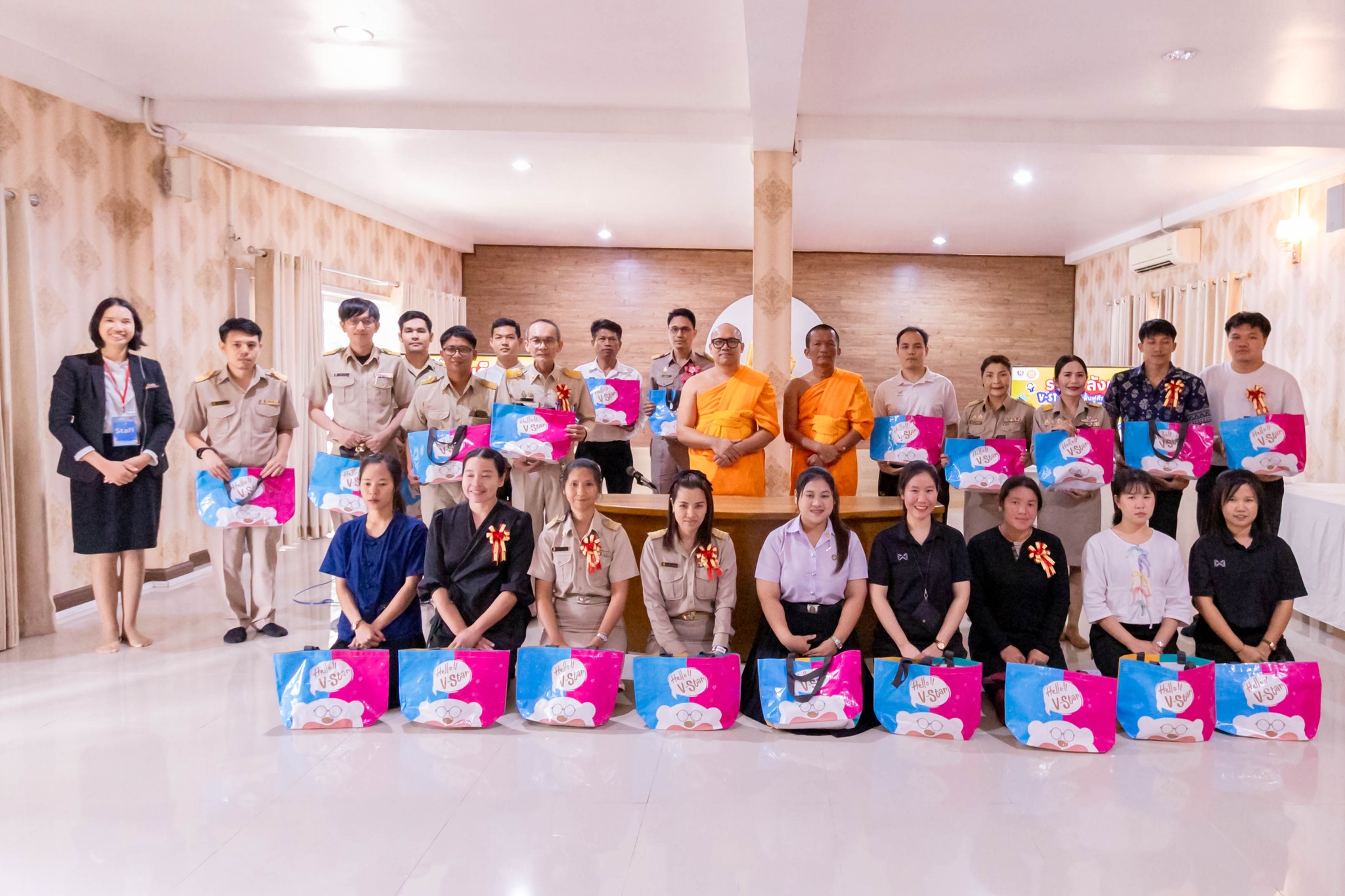 กิจกรรมวันรวมพลังเด็กดี V-Star ผู้นำฟื้นฟูศีลธรรมโลก จังหวัดตราด