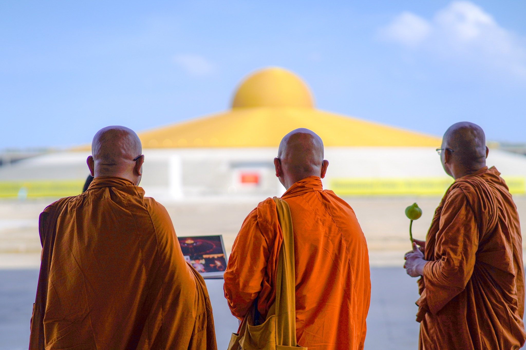 พระภิกษุชาวอินเดีย มาเยี่ยมชมวัดพระธรรมกาย