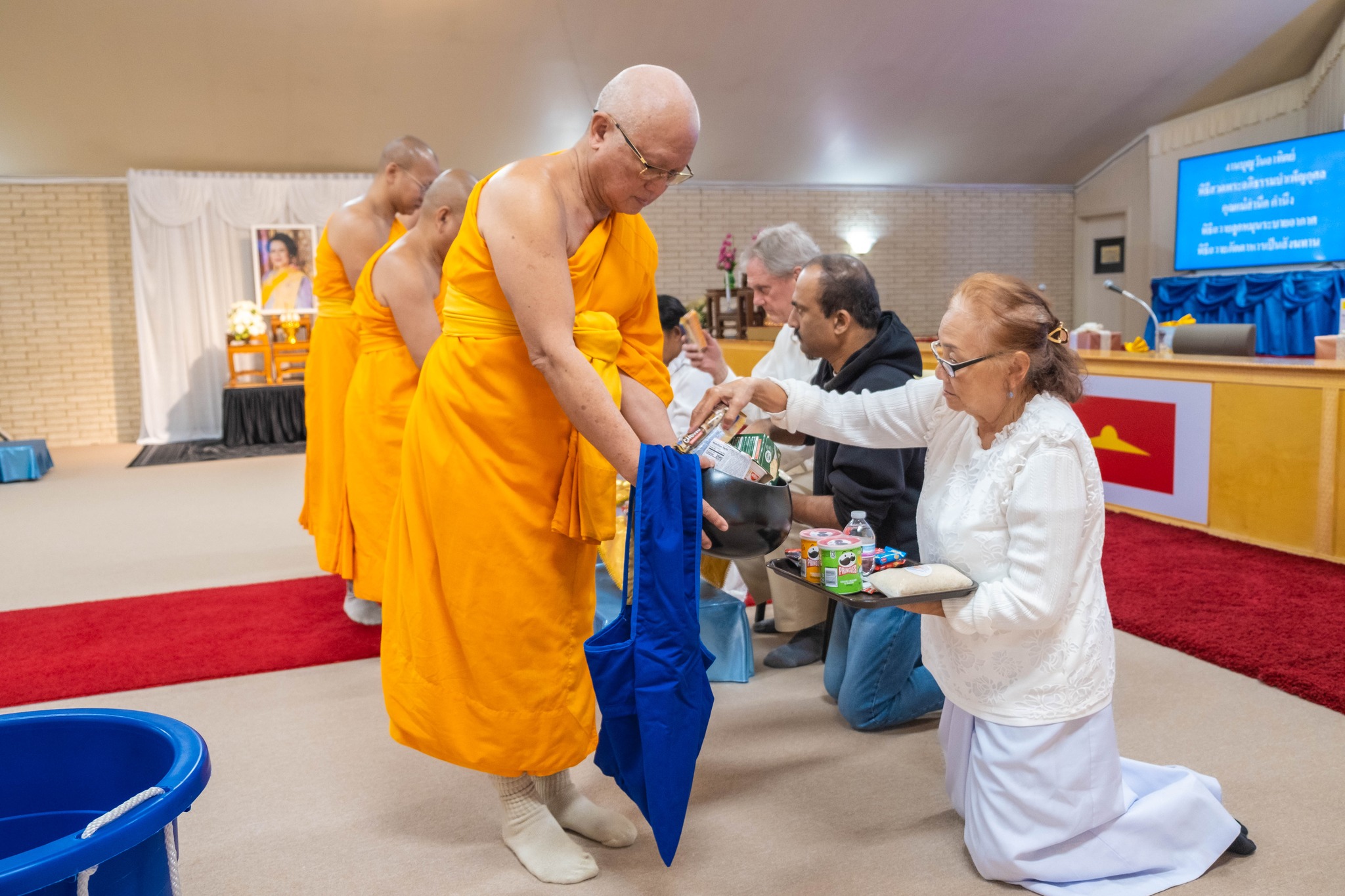 วัดพระธรรมกายเท็กซัส จัดงานบุญวันอาทิตย์