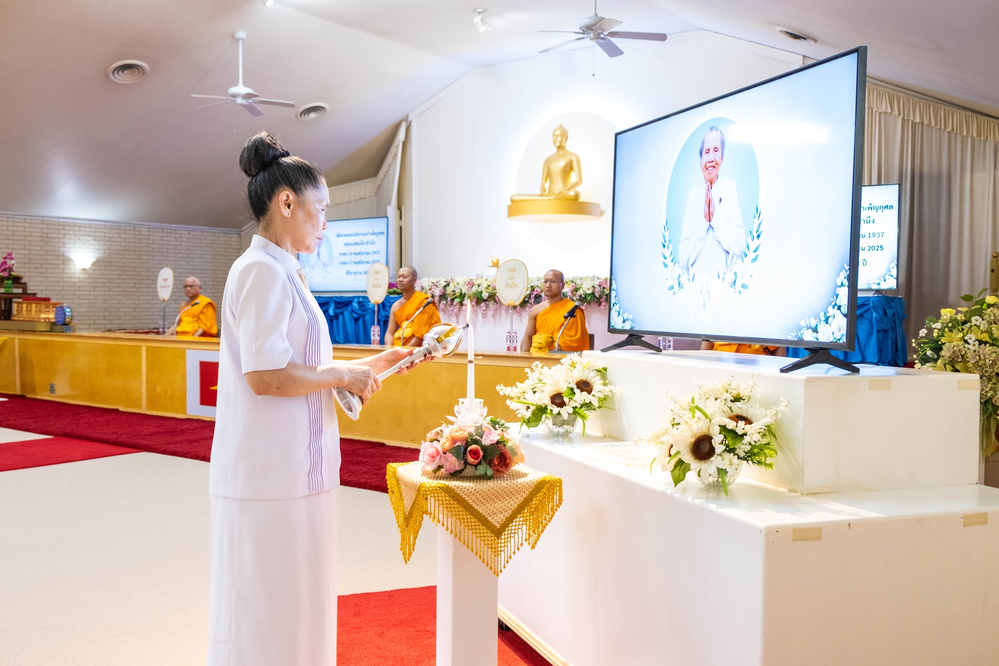 วัดพระธรรมกายเท็กซัส จัดงานบุญวันอาทิตย์