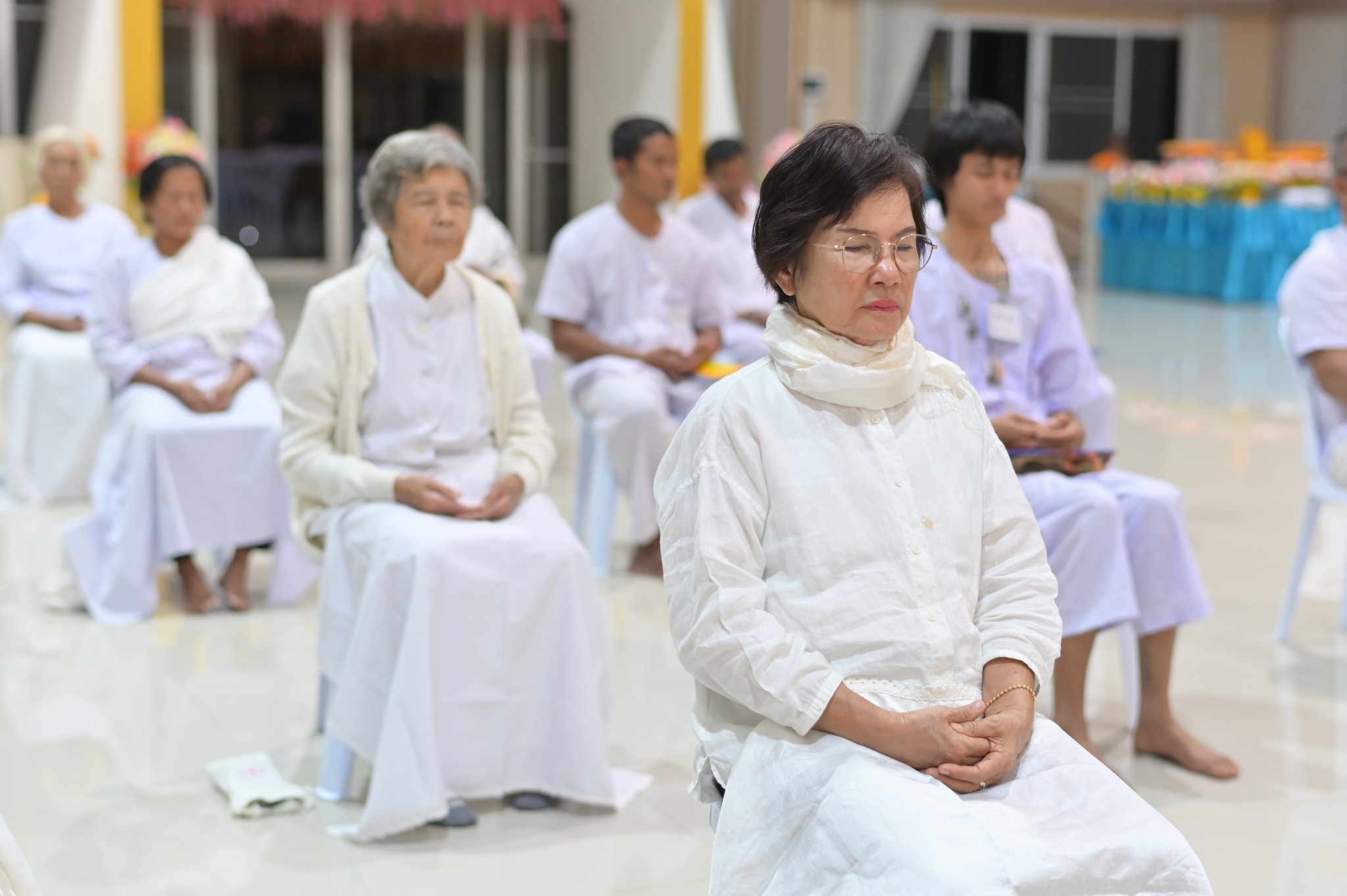 ศูนย์ปฏิบัติธรรมพนมสารคาม จัดปฏิบัติธรรมโครงการหมู่บ้านรักษาศีล 5