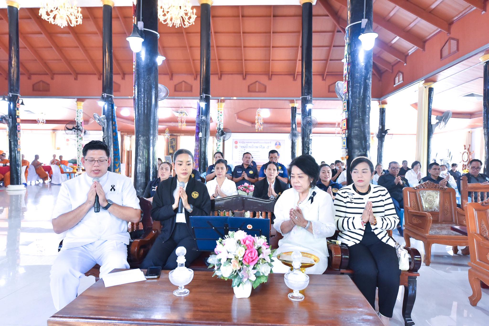 วัดสว่างภพ จัดพิธีทอดผ้าป่ามหากุศล เพื่องานคณะสงฆ์อำเภอคลองหลวง