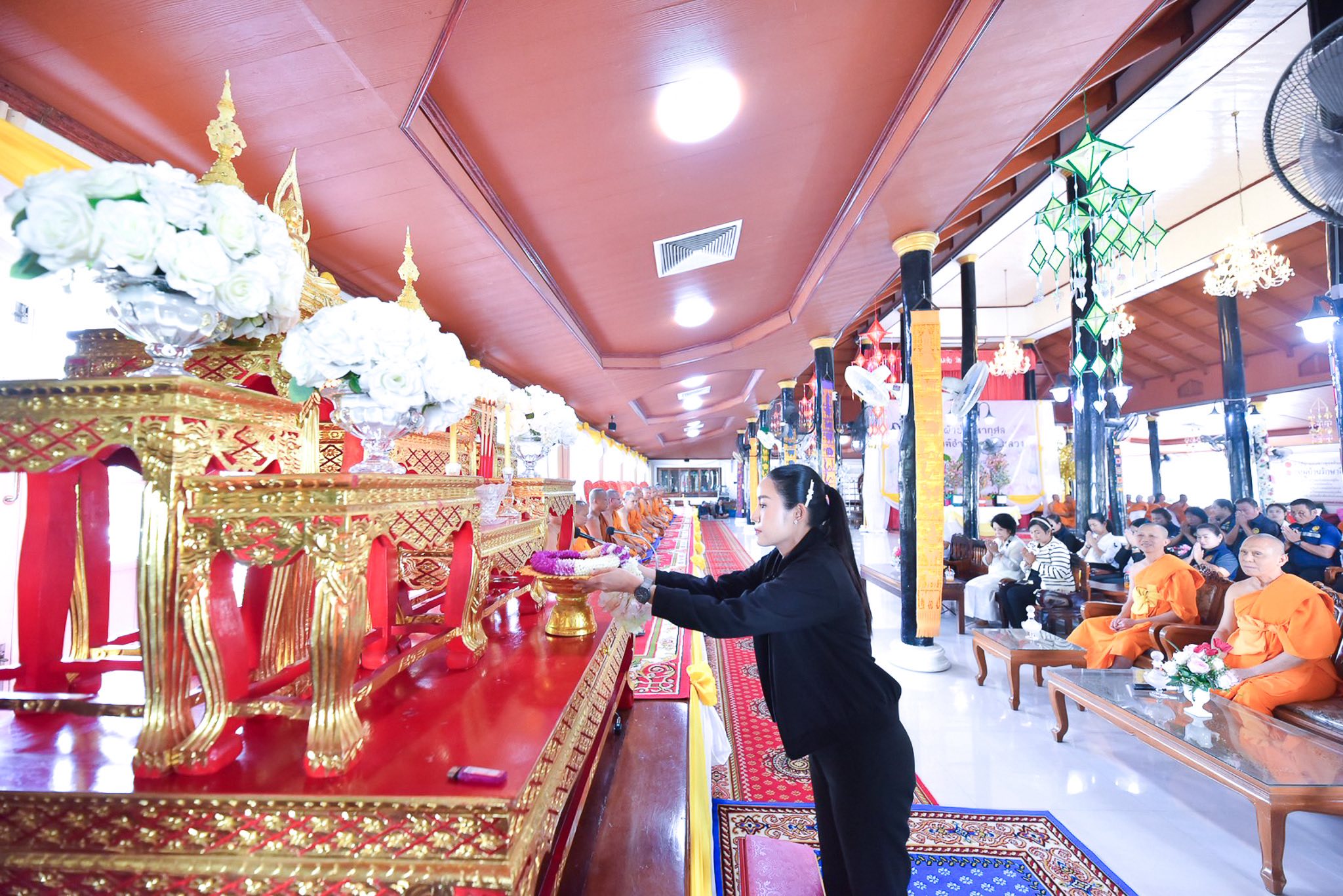 วัดสว่างภพ จัดพิธีทอดผ้าป่ามหากุศล เพื่องานคณะสงฆ์อำเภอคลองหลวง