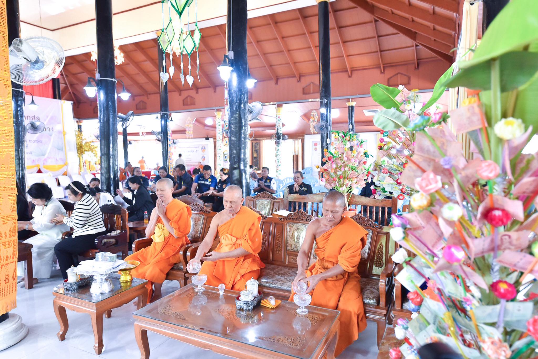 วัดสว่างภพ จัดพิธีทอดผ้าป่ามหากุศล เพื่องานคณะสงฆ์อำเภอคลองหลวง