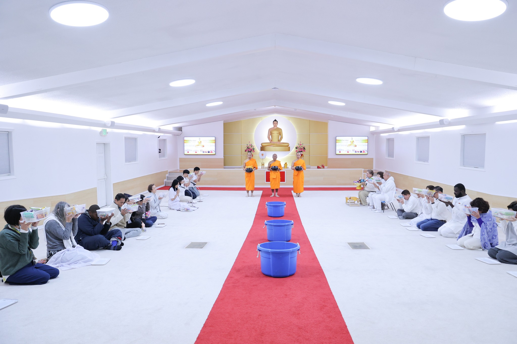 วัดพระธรรมกายจอร์เจีย จัดงานบุญวันอาทิตย์