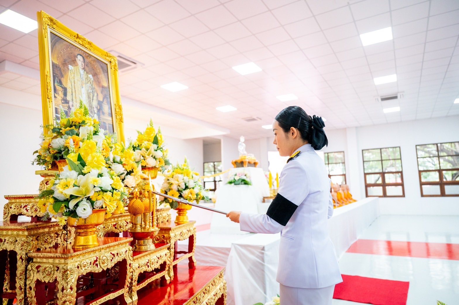 พสกนิกรอำเภอคลองหลวง ร่วมกิจกรรมเนื่องในโอกาสวันคล้ายวันพระบรมราชสมภพ