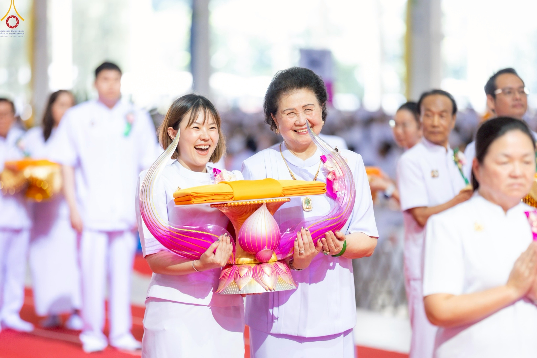 วัดพระธรรมกาย จัดพิธีบูชาข้าวพระ-พิธีทอดผ้าป่าต้นสมบัติจักรพรรดิ