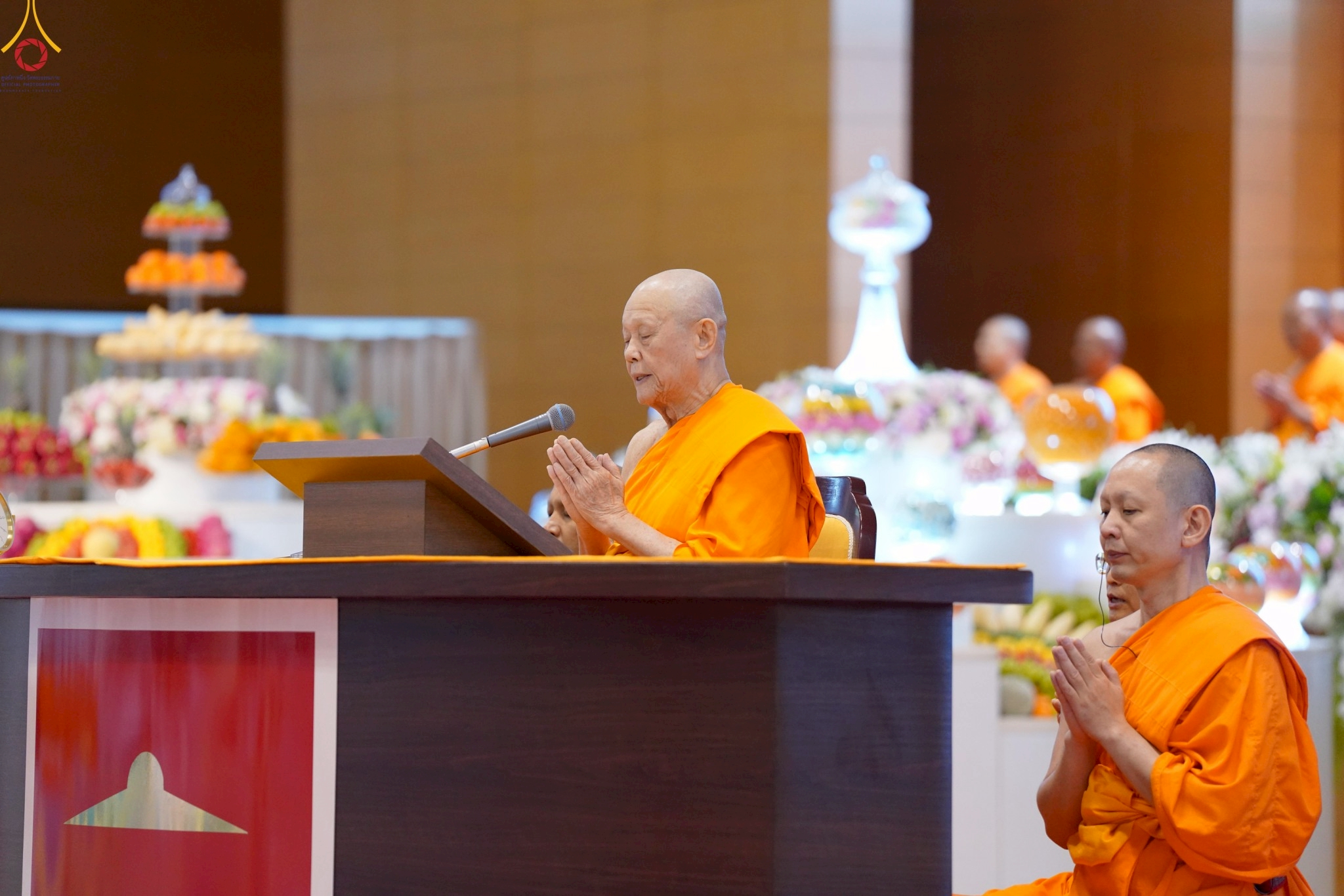 วัดพระธรรมกาย จัดพิธีบูชาข้าวพระ-พิธีทอดผ้าป่าต้นสมบัติจักรพรรดิ