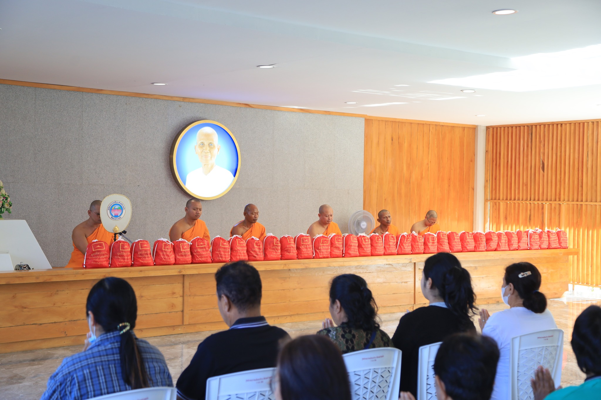 ศูนย์อบรมเยาวชนเมืองนราธิวาส มอบถุงยังชีพแก่ผู้ประสบภัยน้ำท่วม จ.นราธิวาส