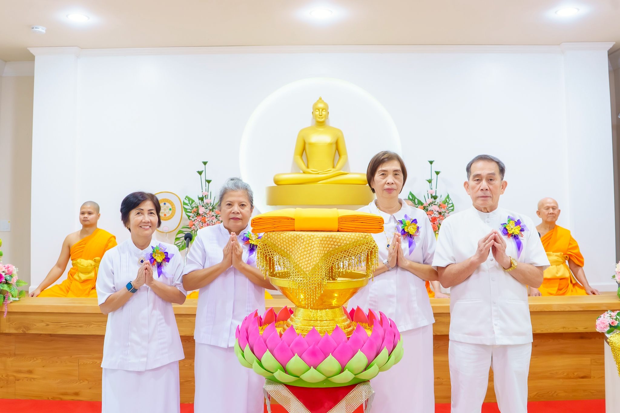 LINE_ALBUM_2025-12-06 à¸à¸¹à¸à¸²à¸à¹à¸²à¸§à¸à¸£à¸°_251208_110.jpg