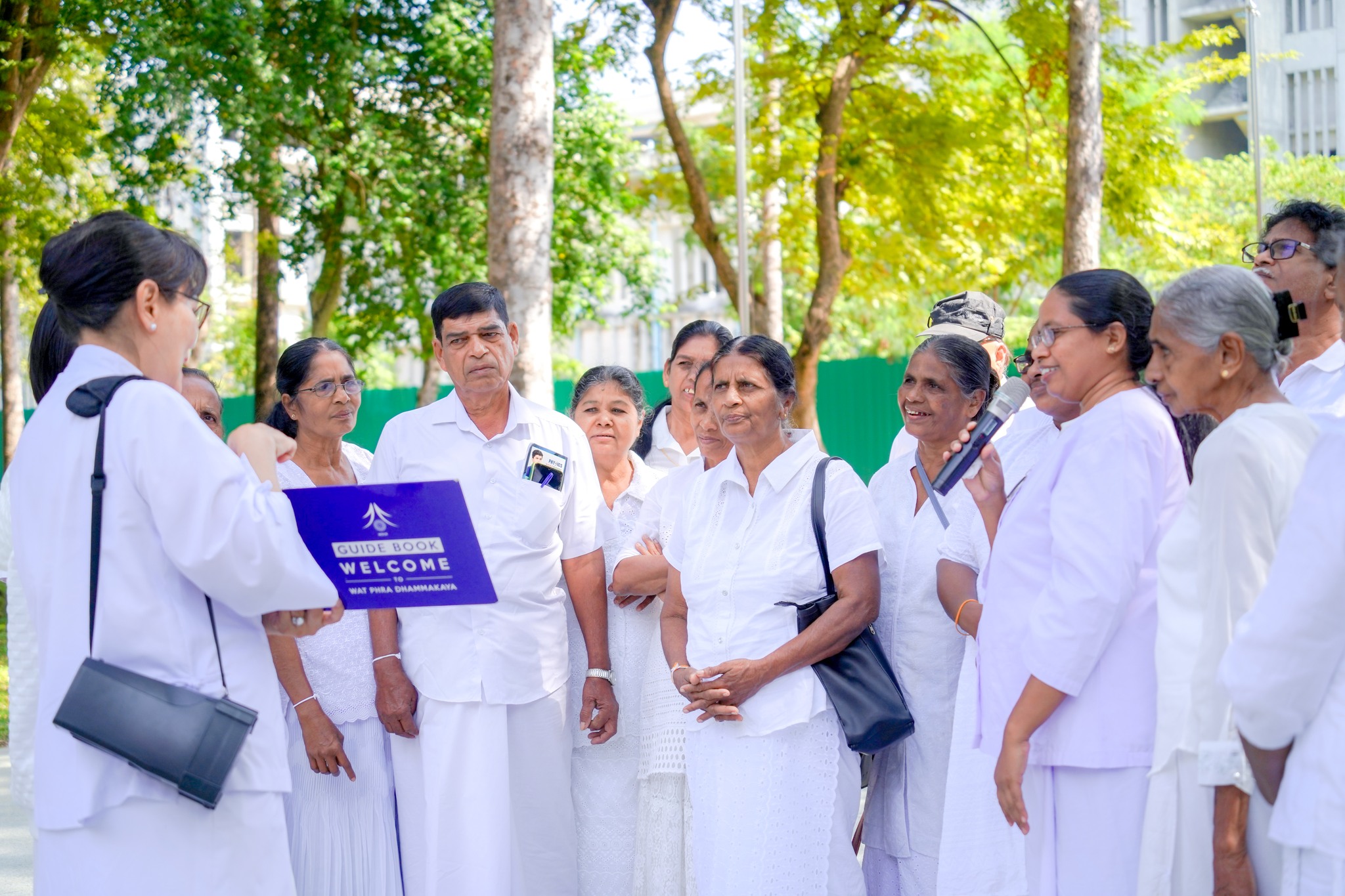 คณะชาวพุทธจากศรีลังกา มาเยี่ยมชมวัดพระธรรมกายเป็นครั้งแรก