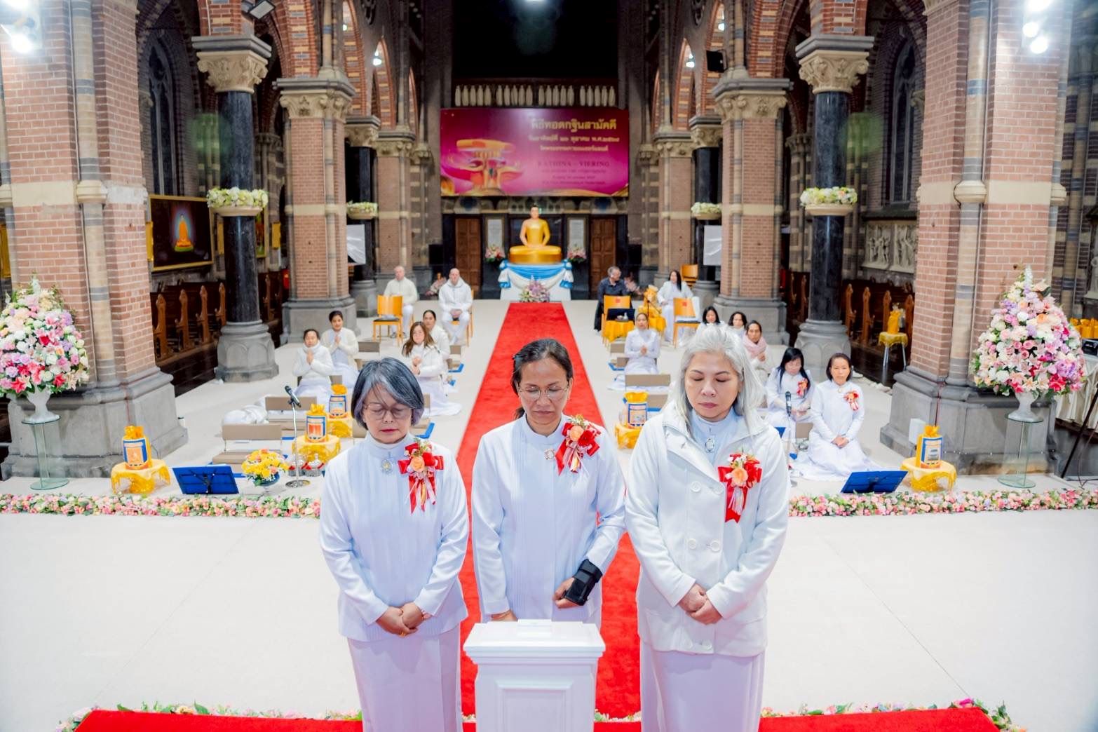 วัดพระธรรมกายเนเธอร์แลนด์ จัดงานบูชาข้าวพระ