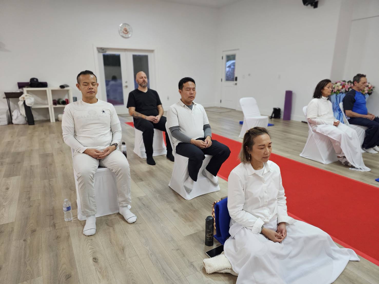 วัดพระธรรมกายแวนคูเวอร์ จัดกิจกรรมฝึกนั่งสมาธิให้กับชาวท้องถิ่น