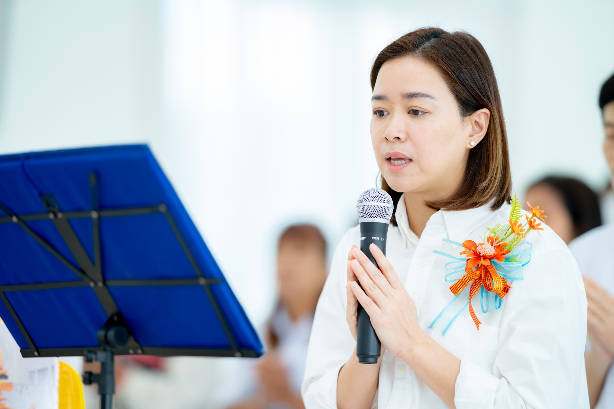 ศูนย์ปฏิบัติธรรมพระมงคลเทพมุนี จัดพิธีตักบาตรฉลองพระใหม่ และสัมมนา กตัญญูล้นใจ 10,000 คน ต้อนรับพระธรรมยาตรา