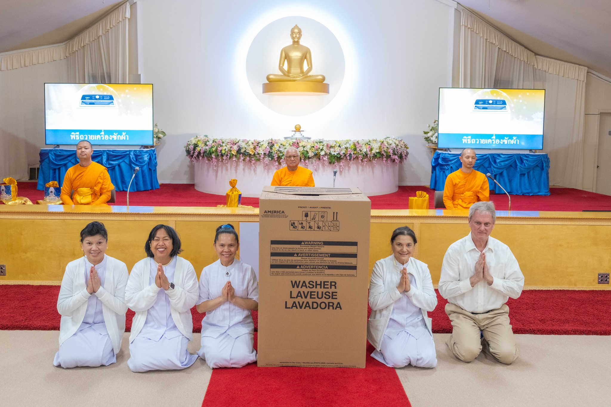 วัดพระธรรมกายเท็กซัส จัดงานบุญวันอาทิตย์