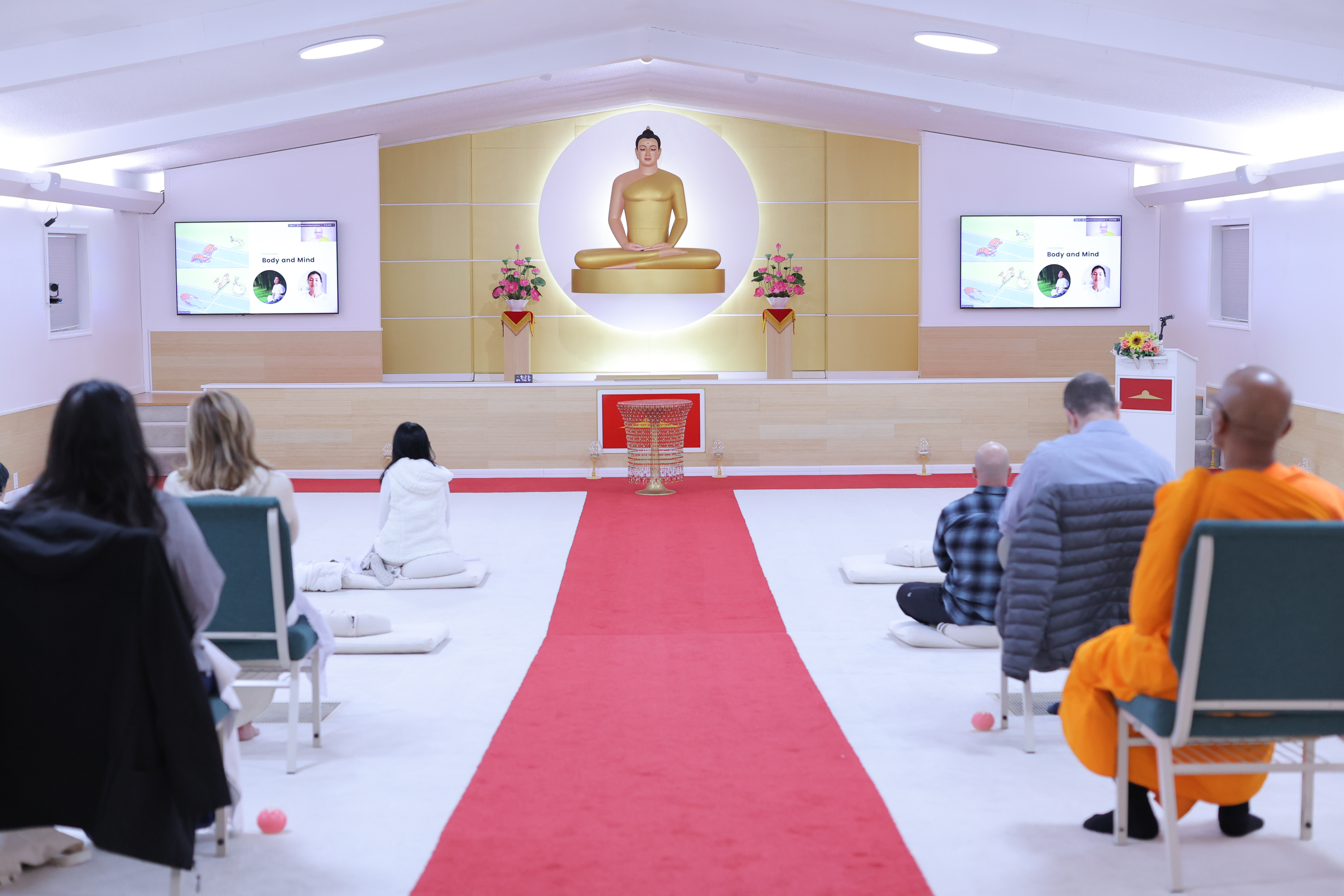 วัดพระธรรมกายจอร์เจีย จัดกิจกรรม FULL MOON MEDITATION DAY