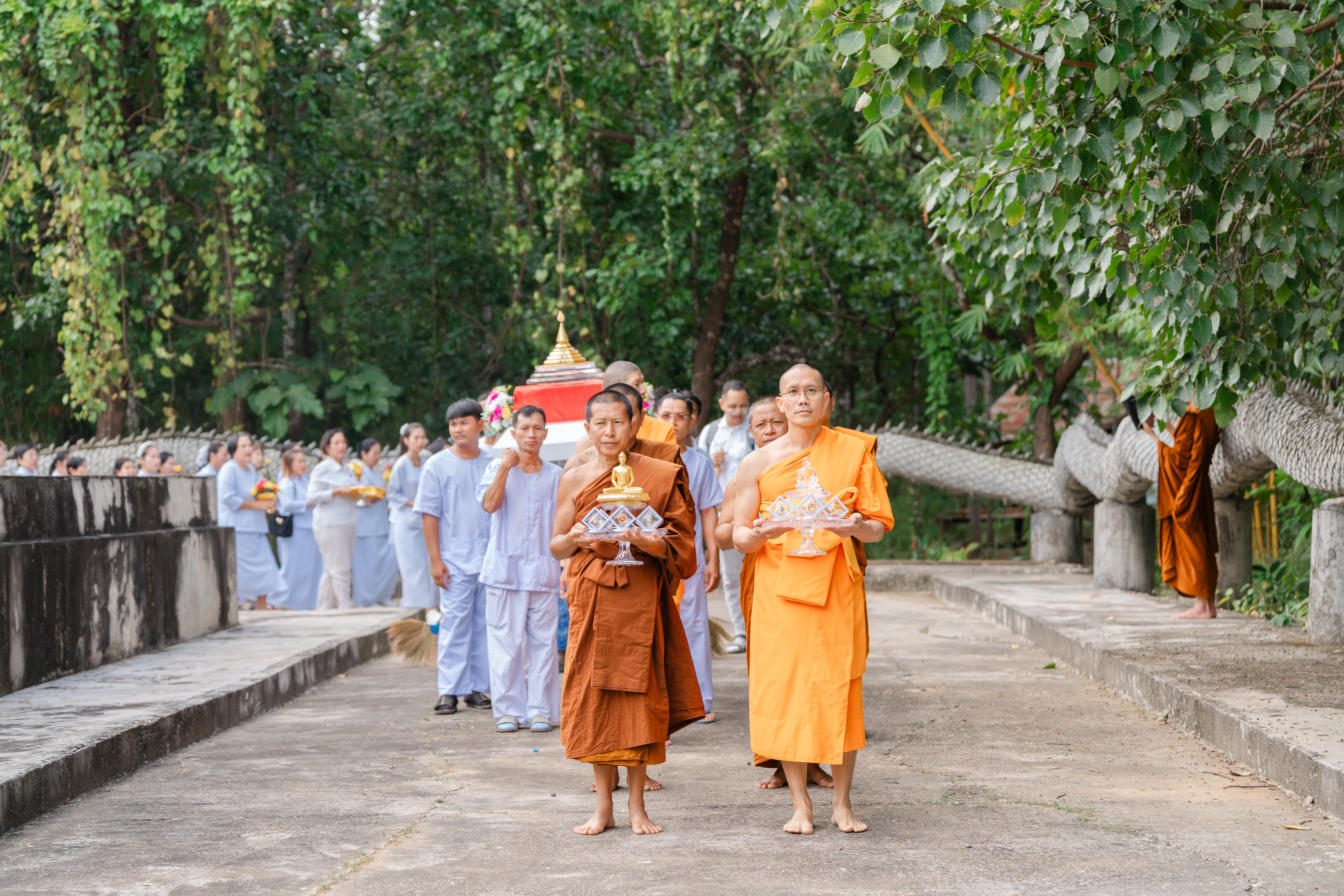 คณะศิษย์วัดพระธรรมกาย อัญเชิญพระบรมสารีริกธาตุ ประดิษฐาน ณ โฆสนิมิตเจดีย์ วัดป่านาอุดมวนาราม