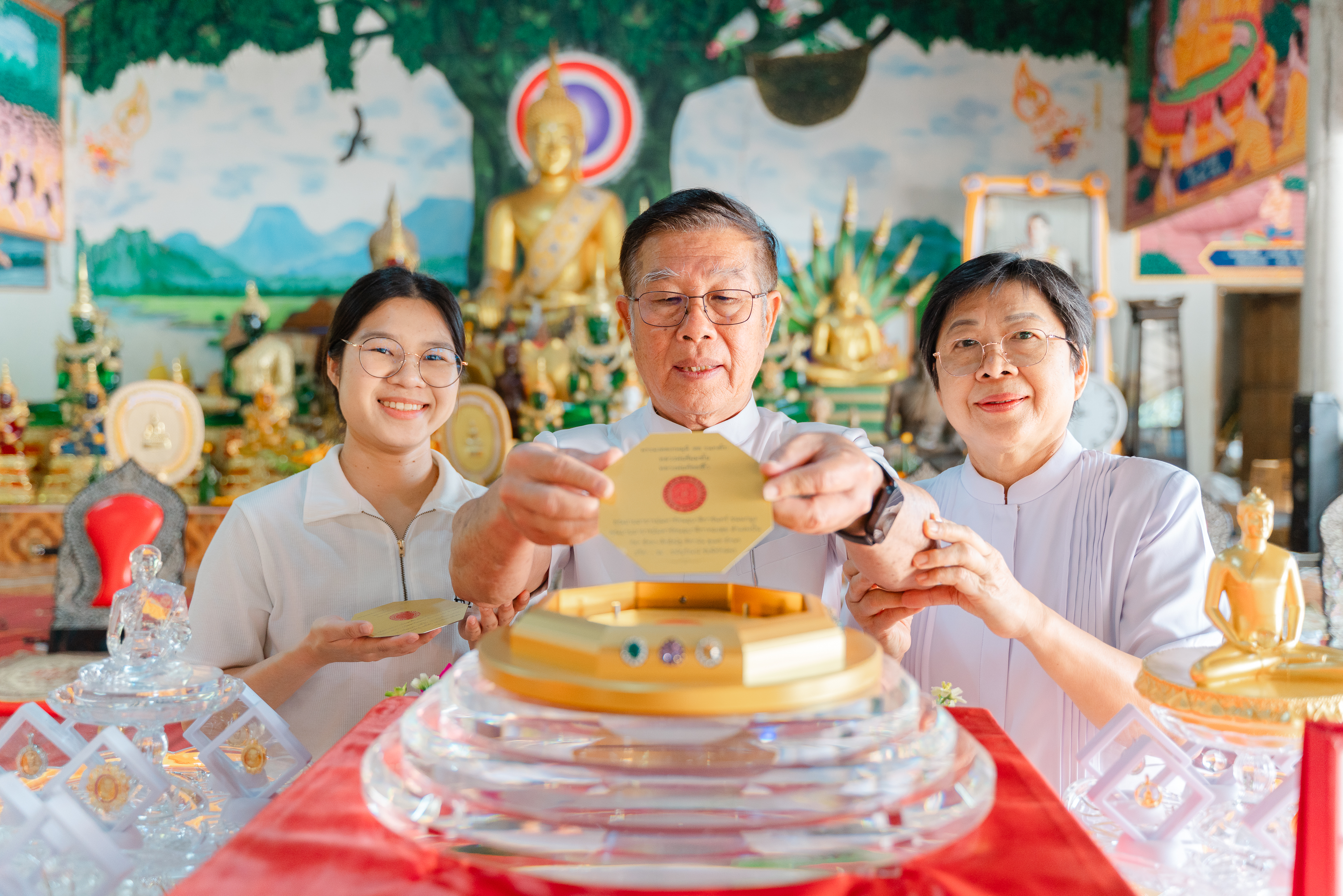 คณะศิษย์วัดพระธรรมกาย อัญเชิญพระบรมสารีริกธาตุ ประดิษฐาน ณ โฆสนิมิตเจดีย์ วัดป่านาอุดมวนาราม