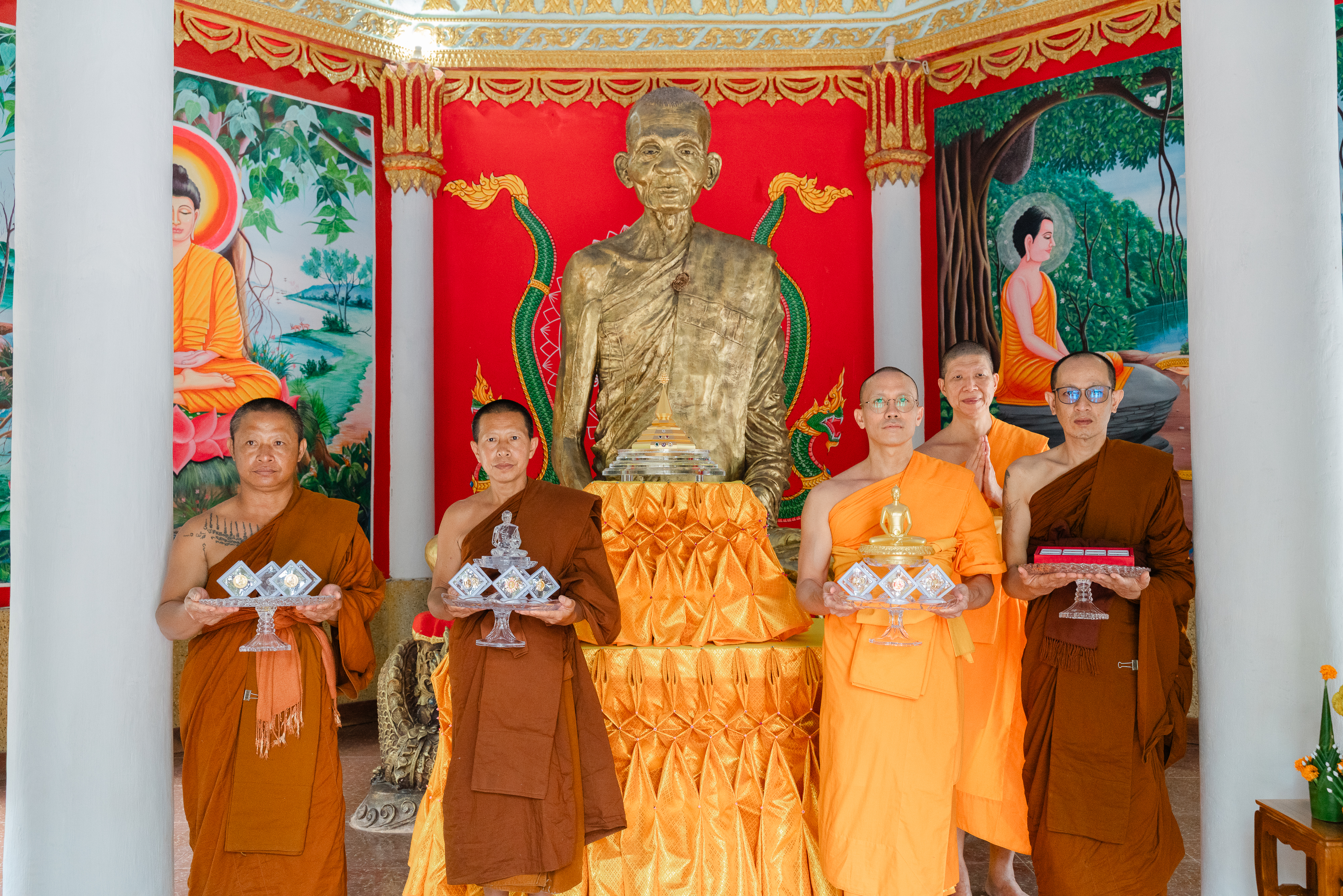 คณะศิษย์วัดพระธรรมกาย อัญเชิญพระบรมสารีริกธาตุ ประดิษฐาน ณ โฆสนิมิตเจดีย์ วัดป่านาอุดมวนาราม