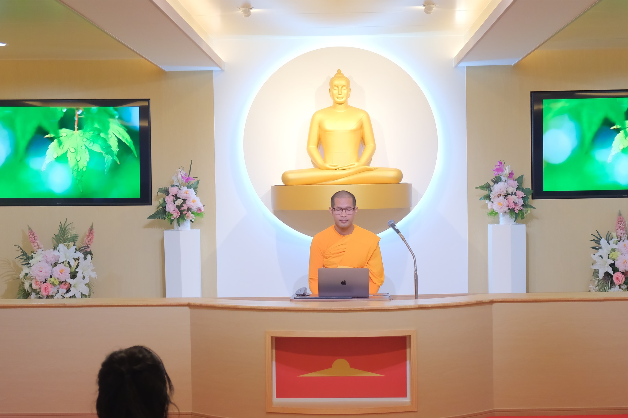 วัดพระธรรมกายโอซาก้า จัดปฏิบัติธรรมแก่ชาวญี่ปุ่น