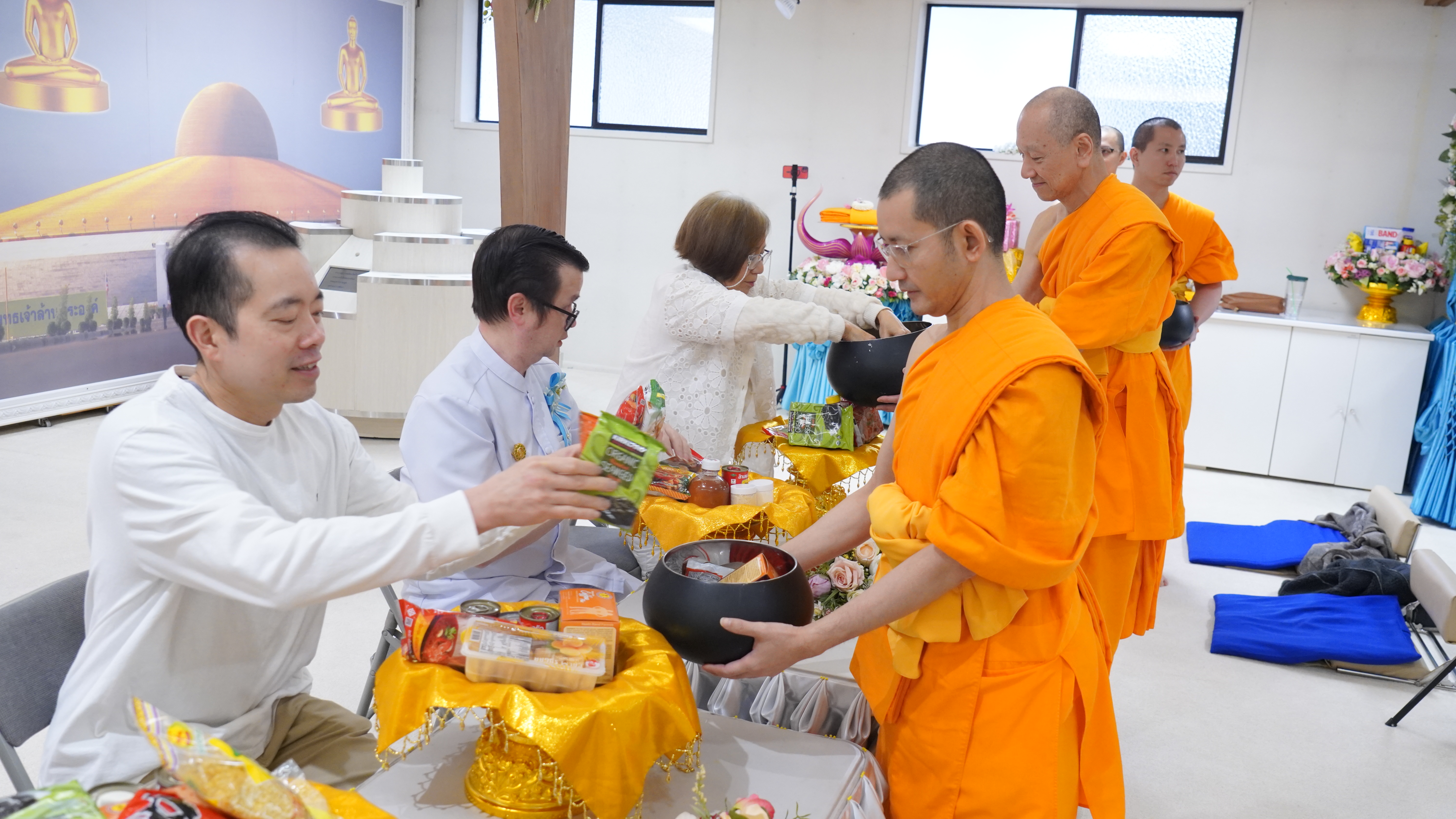 วัดพระธรรมกายซีแอตเติล จัดงานบุญวันอาทิตย์