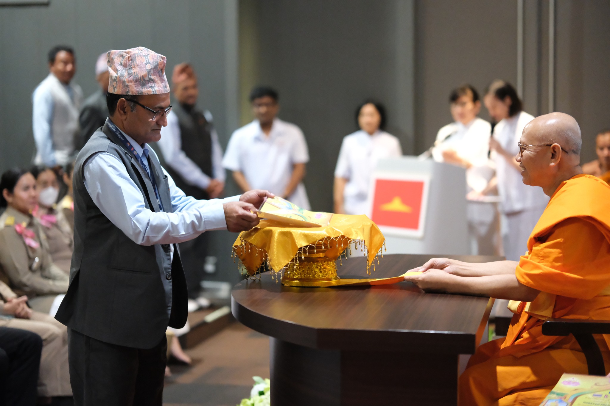 พิธีมอบเกียรติบัตรแก่ผู้ผ่านหลักสูตรพัฒนาความดีสากล คณะครูและผู้บริหารเนปาล รุ่นที่ 3