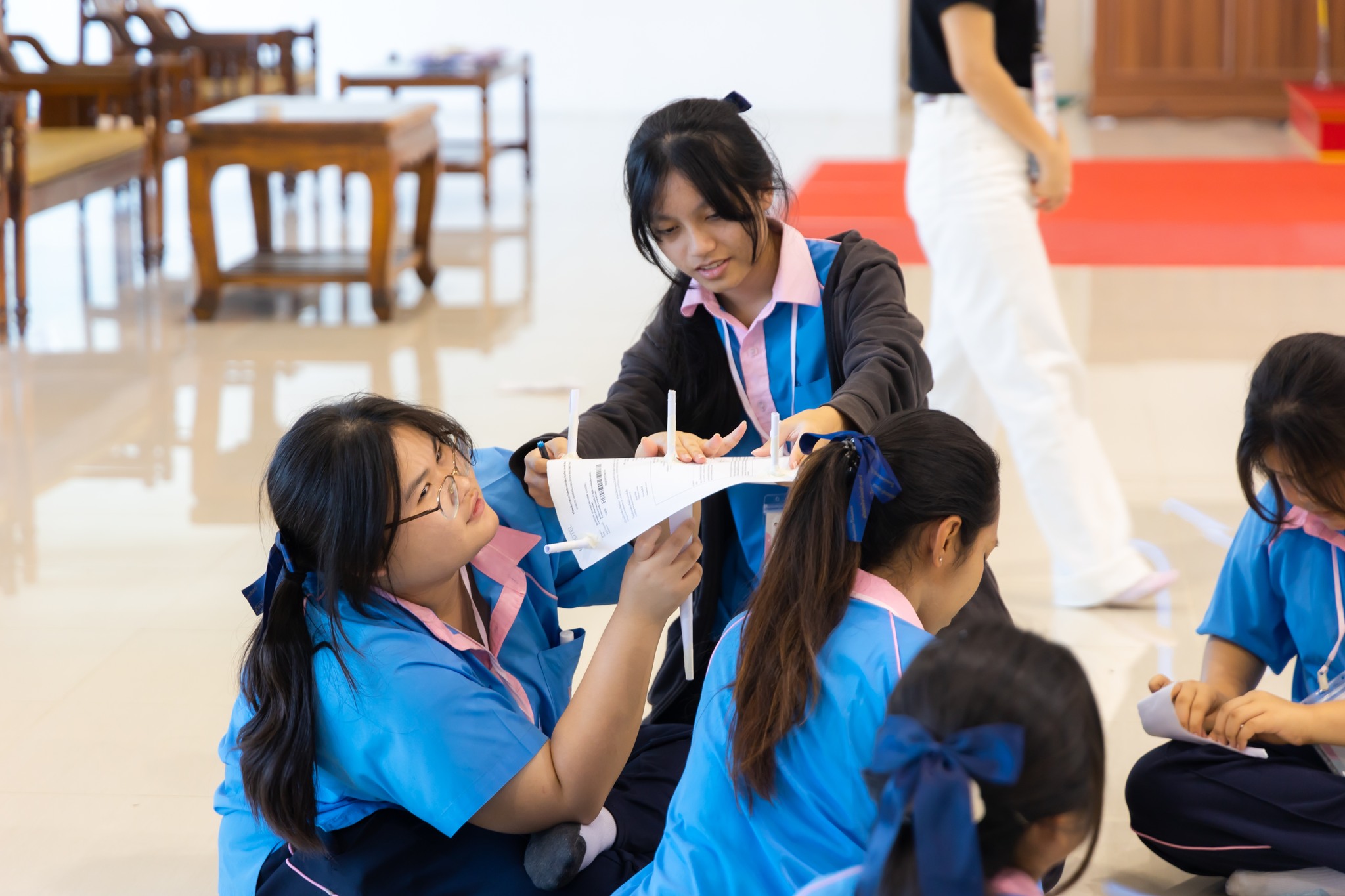 นักเรียนโรงเรียนเตรียมอุดมศึกษาน้อมเกล้า ปทุมธานี เข้าค่ายอบรมศีลธรรม