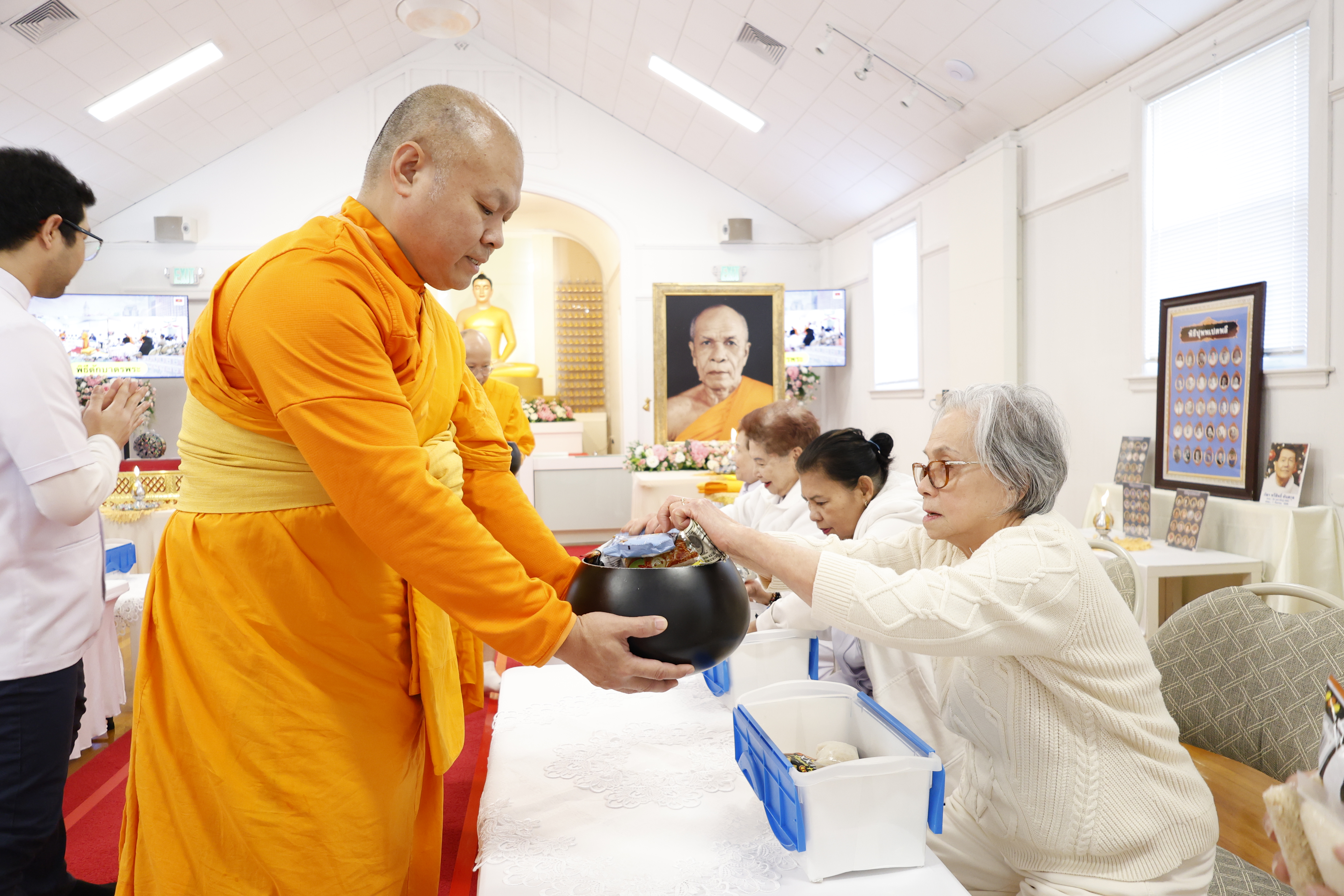 วัดพระธรรมกายบอสตัน จัดงานบุญวันอาทิตย์