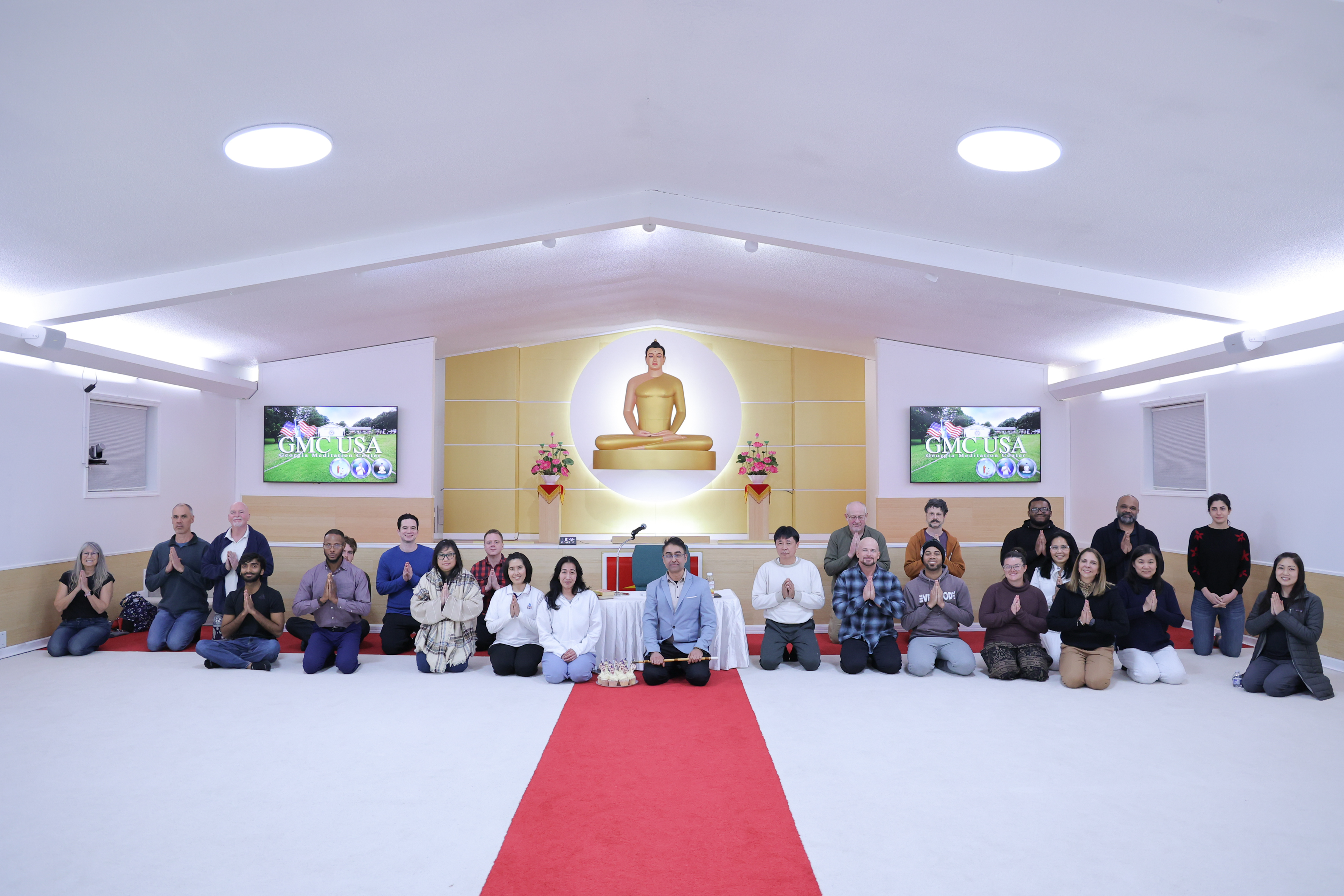 วัดพระธรรมกายจอร์เจีย จัดกิจกรรมนั่งสมาธิสำหรับชาวท้องถิ่น