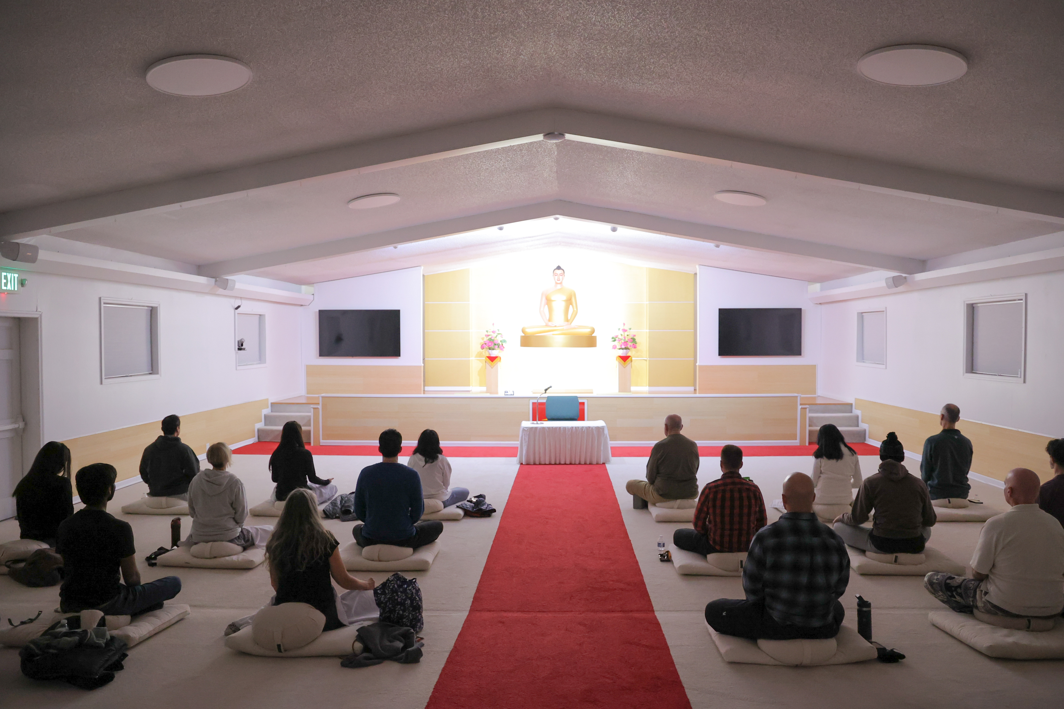 วัดพระธรรมกายจอร์เจีย จัดกิจกรรมนั่งสมาธิสำหรับชาวท้องถิ่น