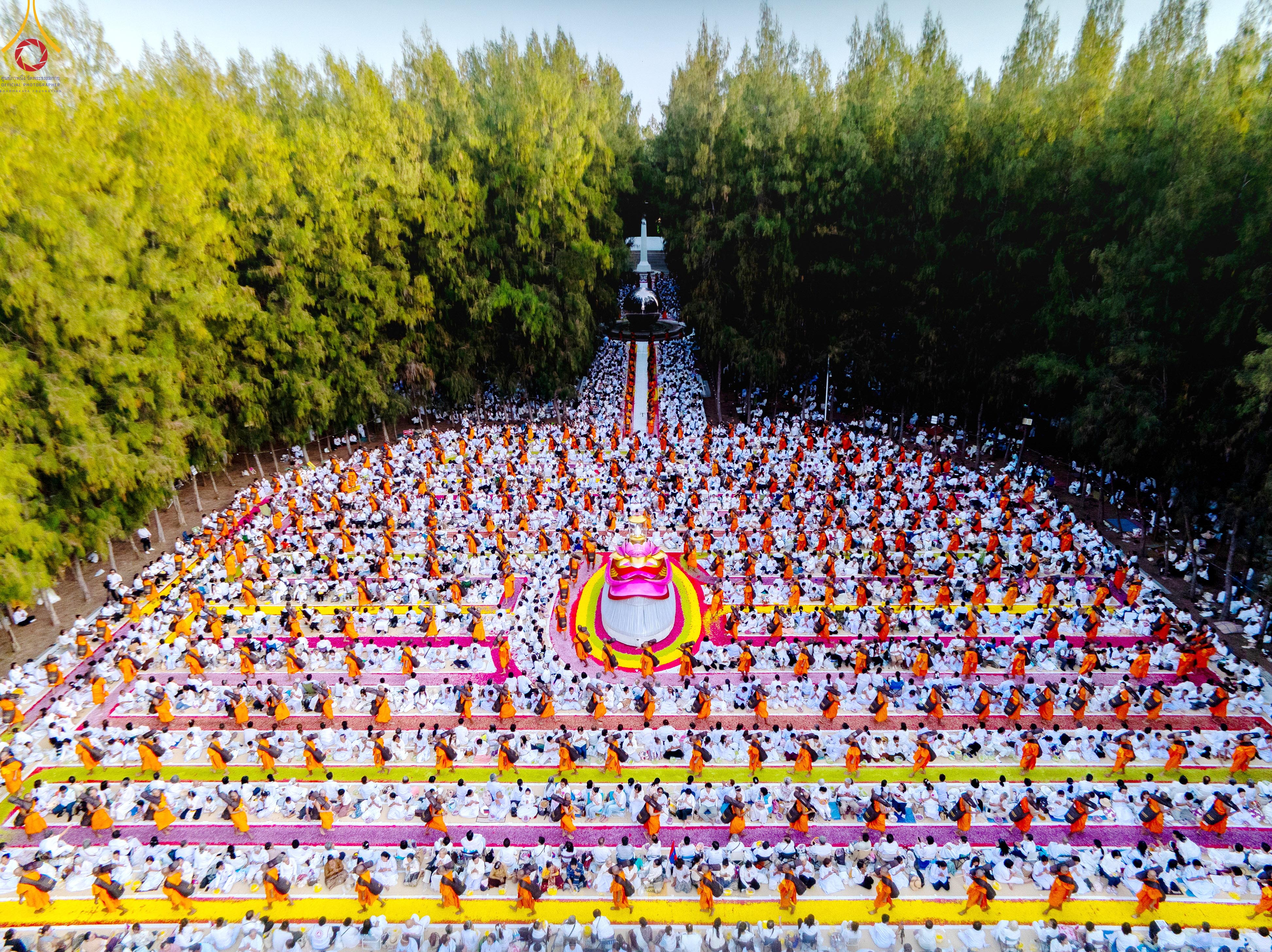 พิธีต้อนรับพระธรรมยาตรา ปีที่ 14 หน้าที่ว่าการ อำเภอสองพี่น้อง-อนุสรณ์สถานมหาวิหารพระมงคลเทพมุนี จังหวัดสุพรรณบุรี
