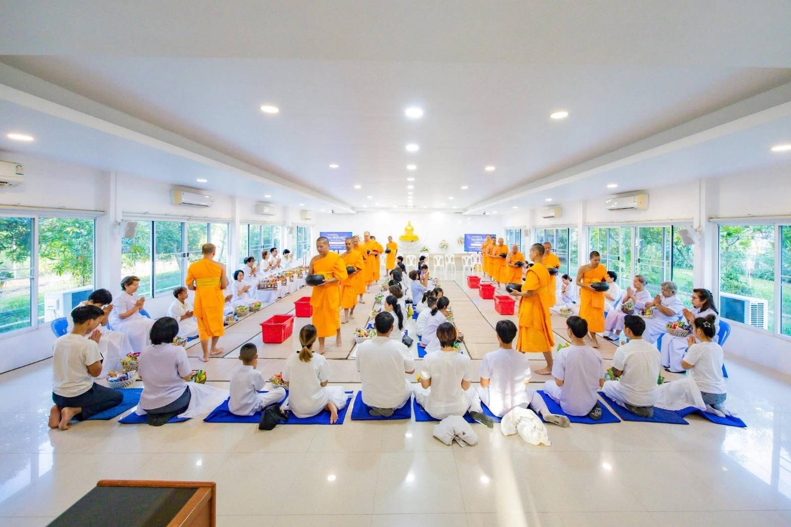 ศูนย์อบรมเยาวชนลาดหลุมแก้ว จัดโครงการปฏิบัติธรรม"สมาธิเติมสุข" รุ่นที่ 39