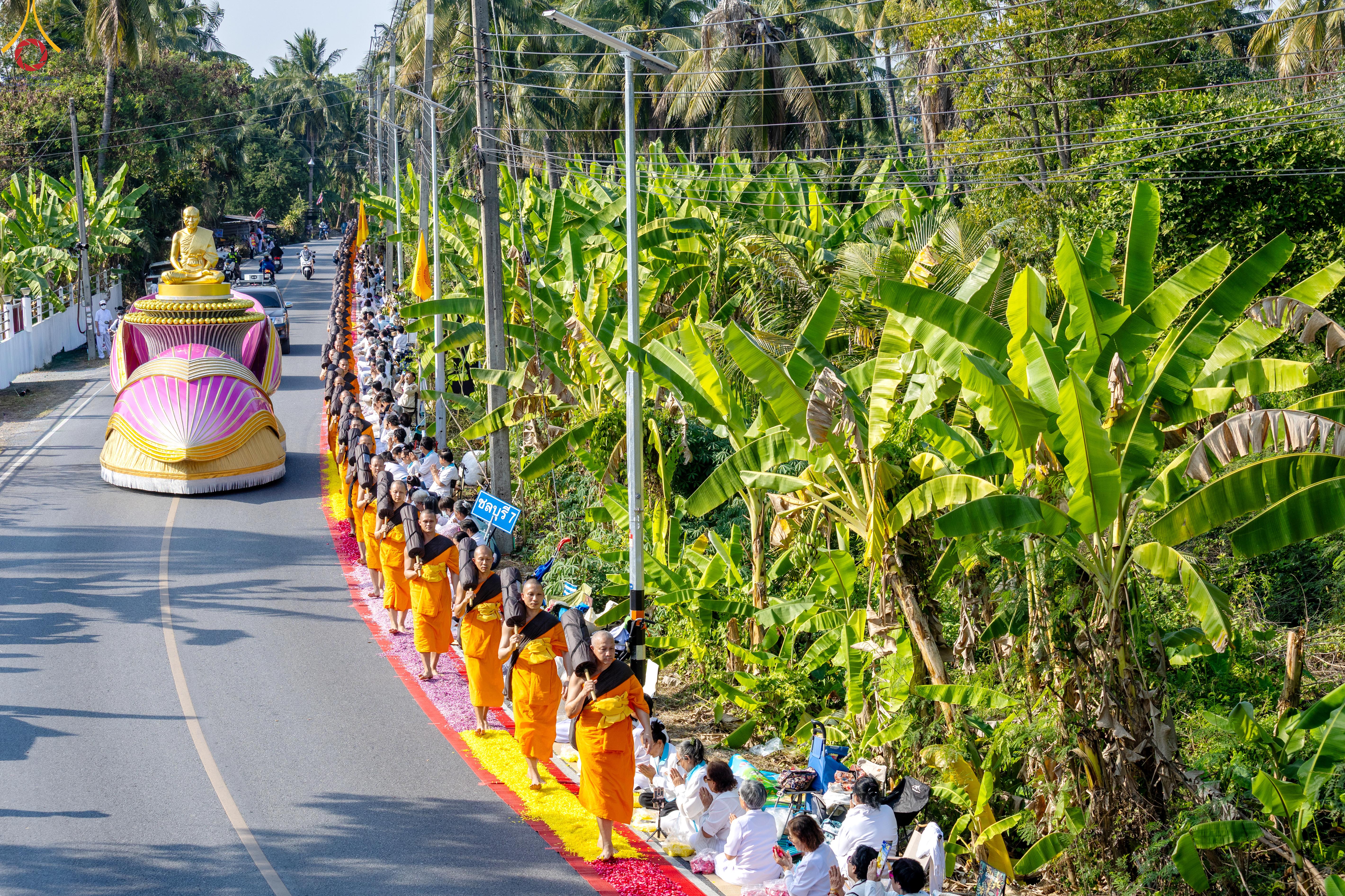 พิธีต้อนรับพระธรรมยาตรา ณ วัดหอมเกร็ด –อนุสรณ์สถานลำดับที่ 2 อนุสรณ์สถานคลองบางนางแท่น จังหวัดนครปฐม