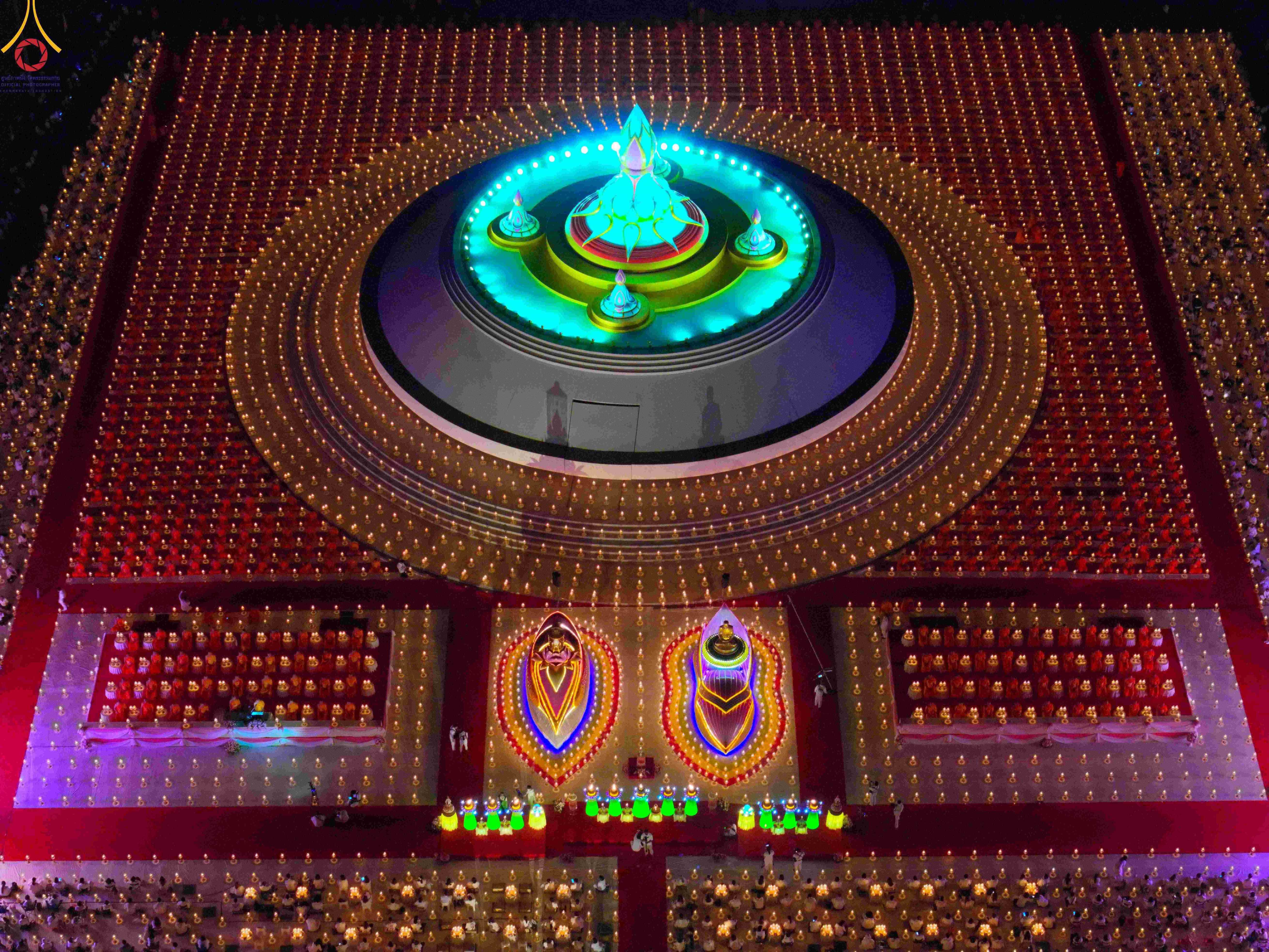 พิธีจุดประทีปบูชาธรรมพระมงคลเทพมุนี ณ อนุสรณ์สถานลำดับที่ 2 คลองบางนางแท่น จ.นครปฐม