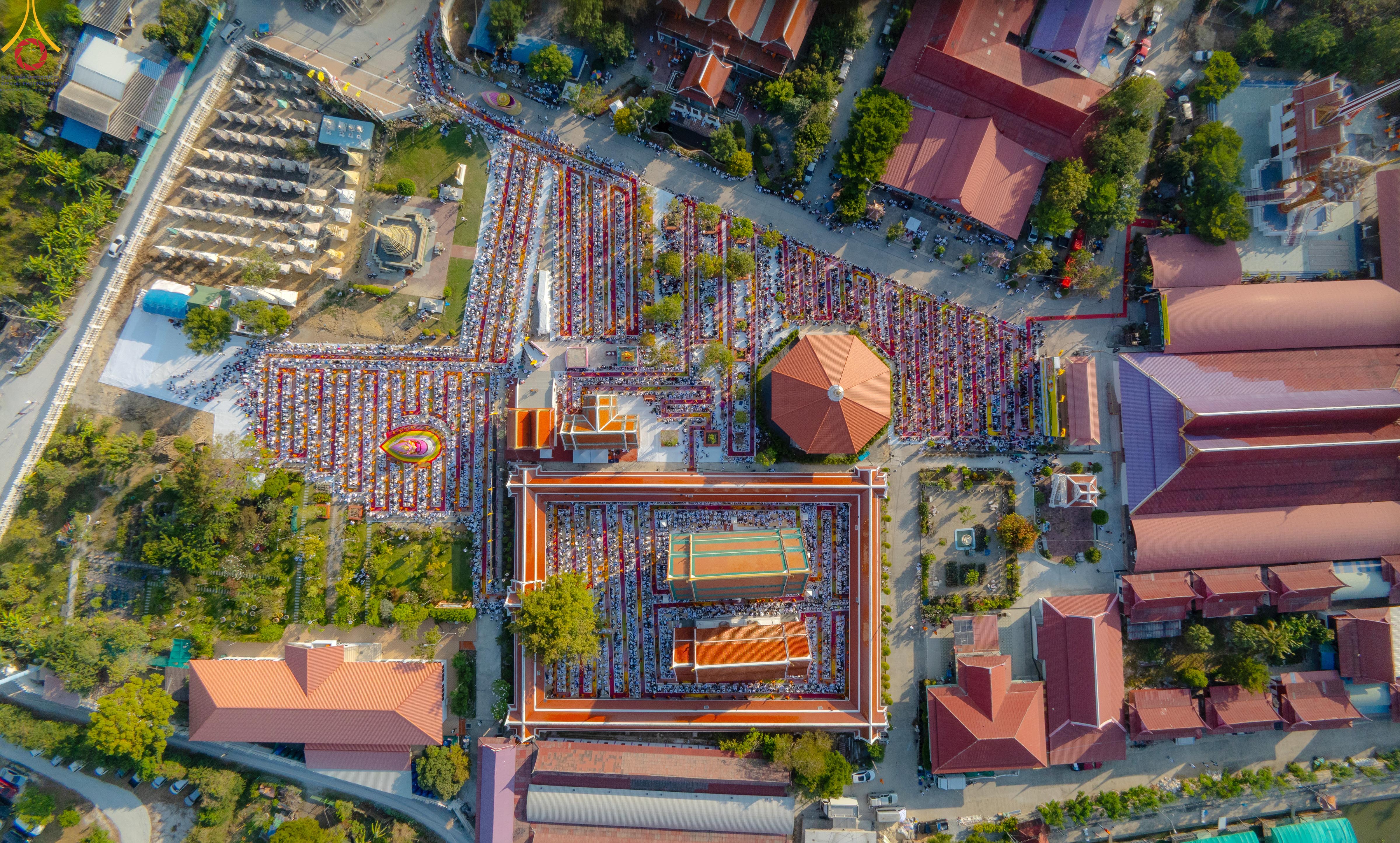 พิธีต้อนรับพระธรรมยาตรา ณ โลตัสแลนด์ – วัดสองพี่น้อง จ.สุพรรณบุรี