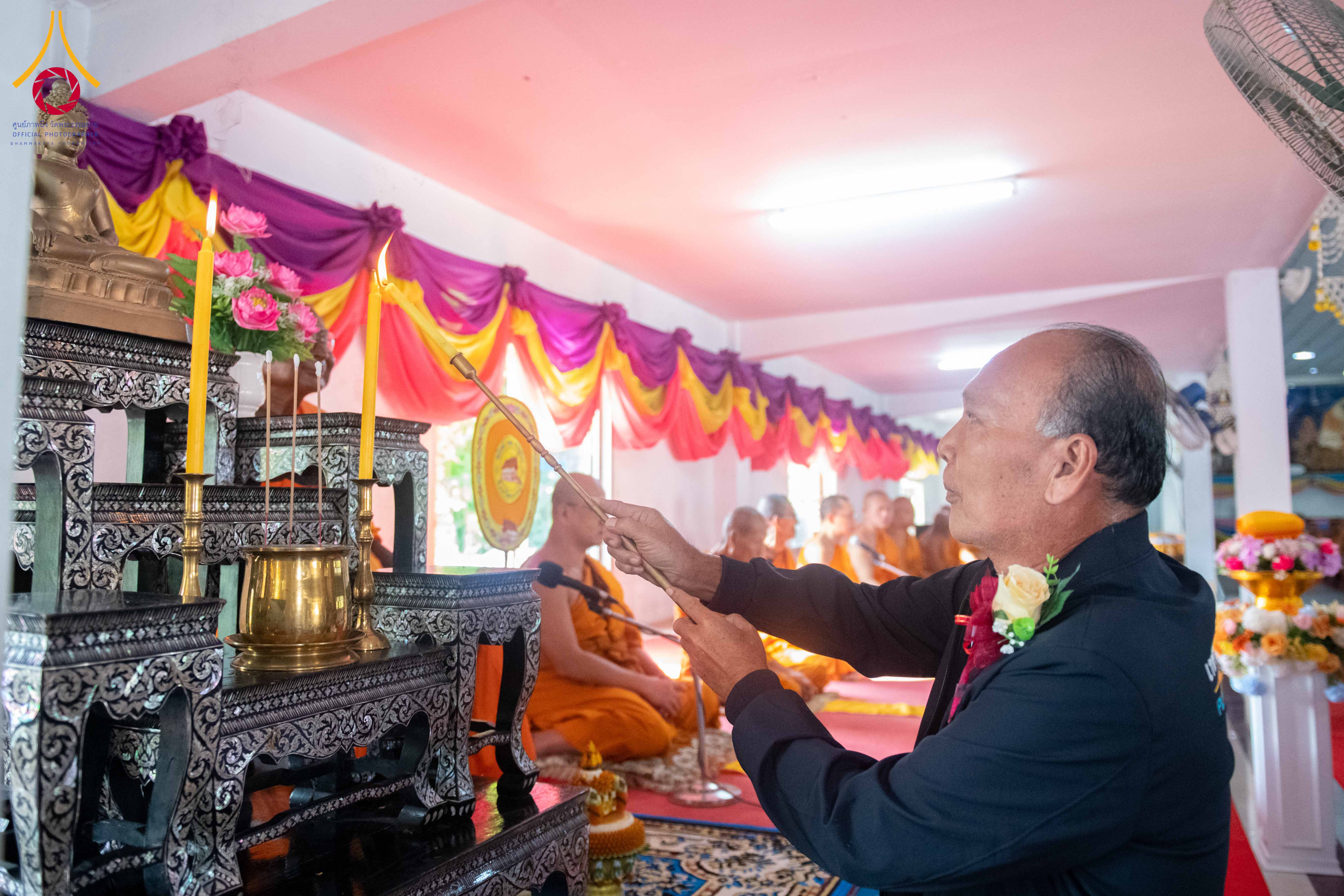 พิธีทอดผ้าป่าบำรุงศาสนสถาน ณ วัดโบสถ์บน จ.นนทบุรี