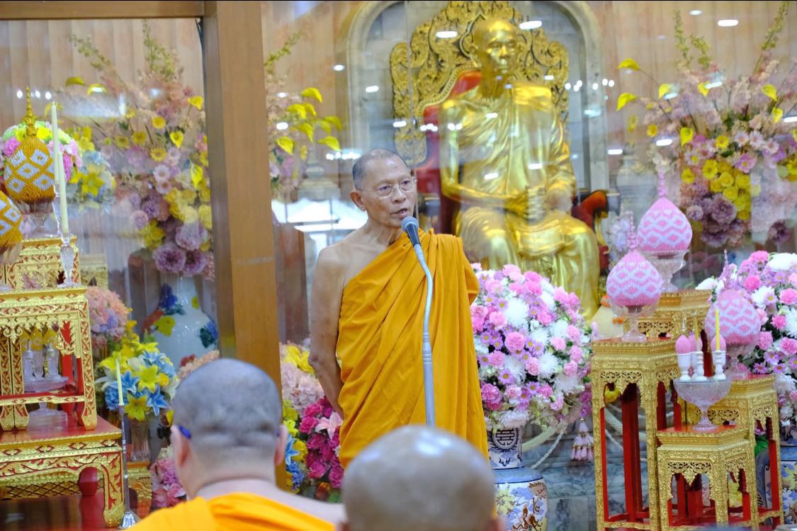 คณะสงฆ์วัดพระธรรมกาย ร่วมเป็นกรรมการคุมสอบบาลีเปรียญเอก สนามสอบวัดสามพระยา