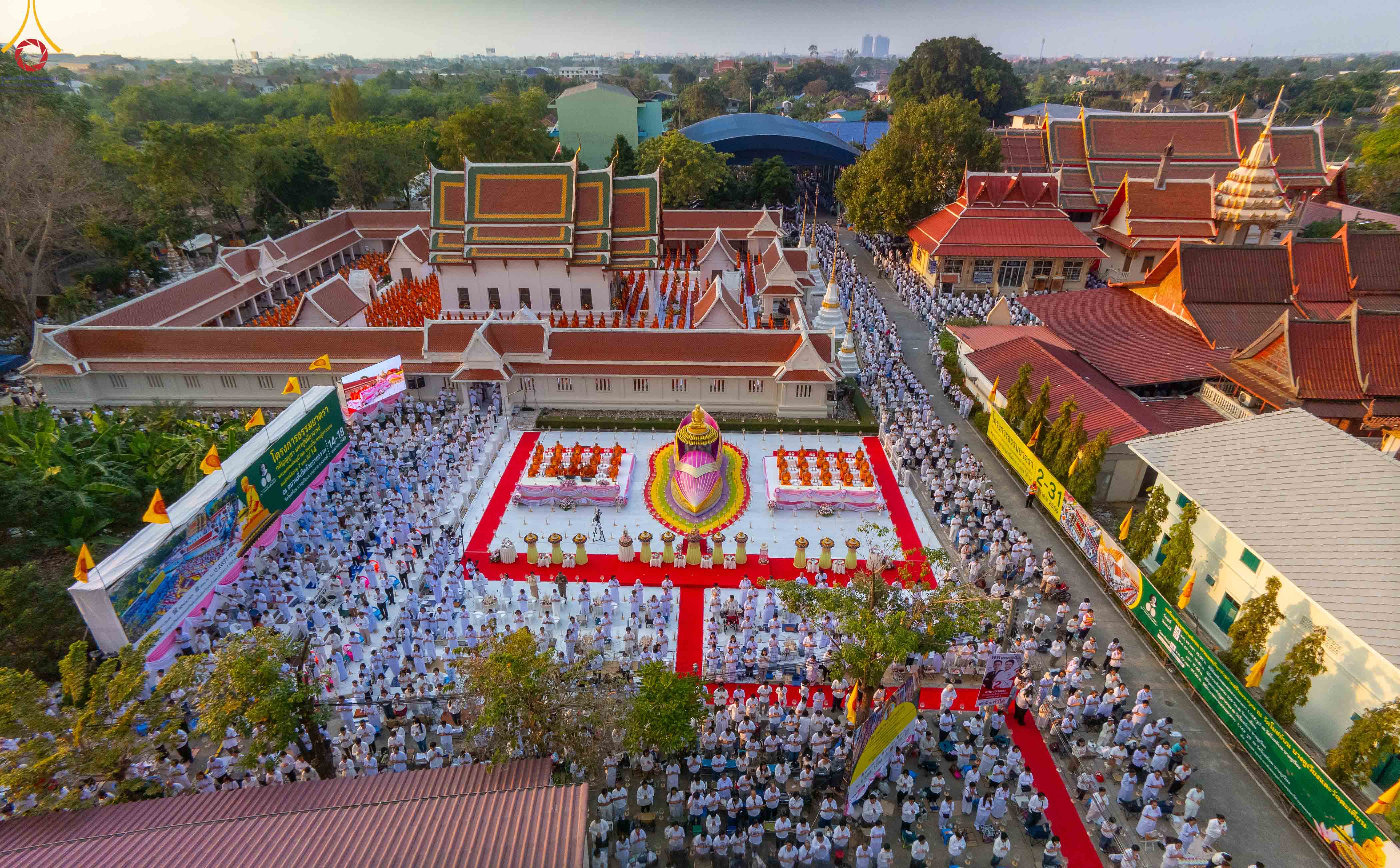 พิธีจุดประทีปบูชาธรรมพระมงคลเทพมุนี (สด จนฺทสโร) พระผู้ปราบมาร ณ วัดโบสถ์บน จังหวัดนนทบุรี