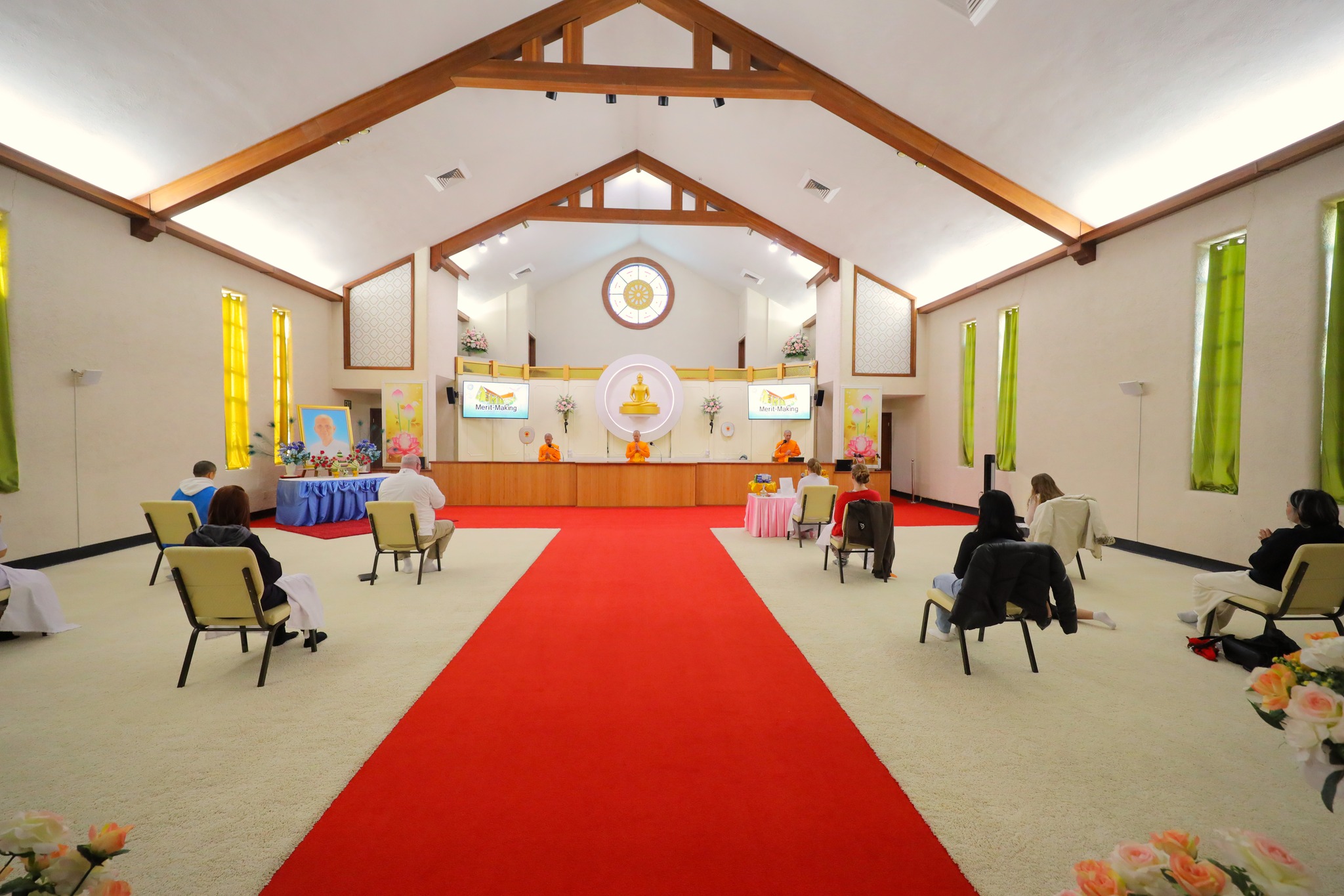 วัดพระธรรมกายแคนซัส จัดงานบุญครบรอบ 117 ปี คุณยายอาจารย์