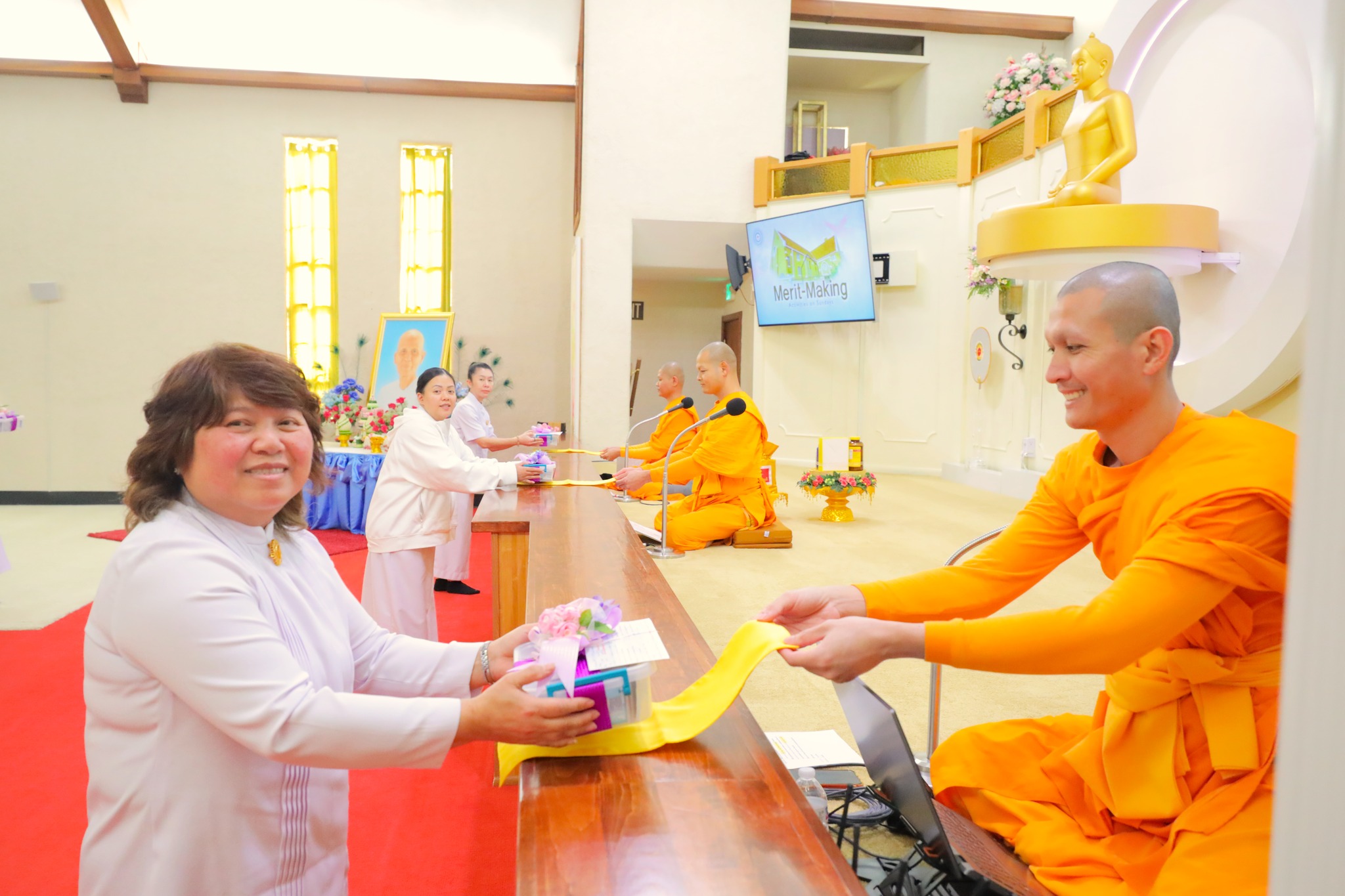 วัดพระธรรมกายแคนซัส จัดงานบุญครบรอบ 117 ปี คุณยายอาจารย์