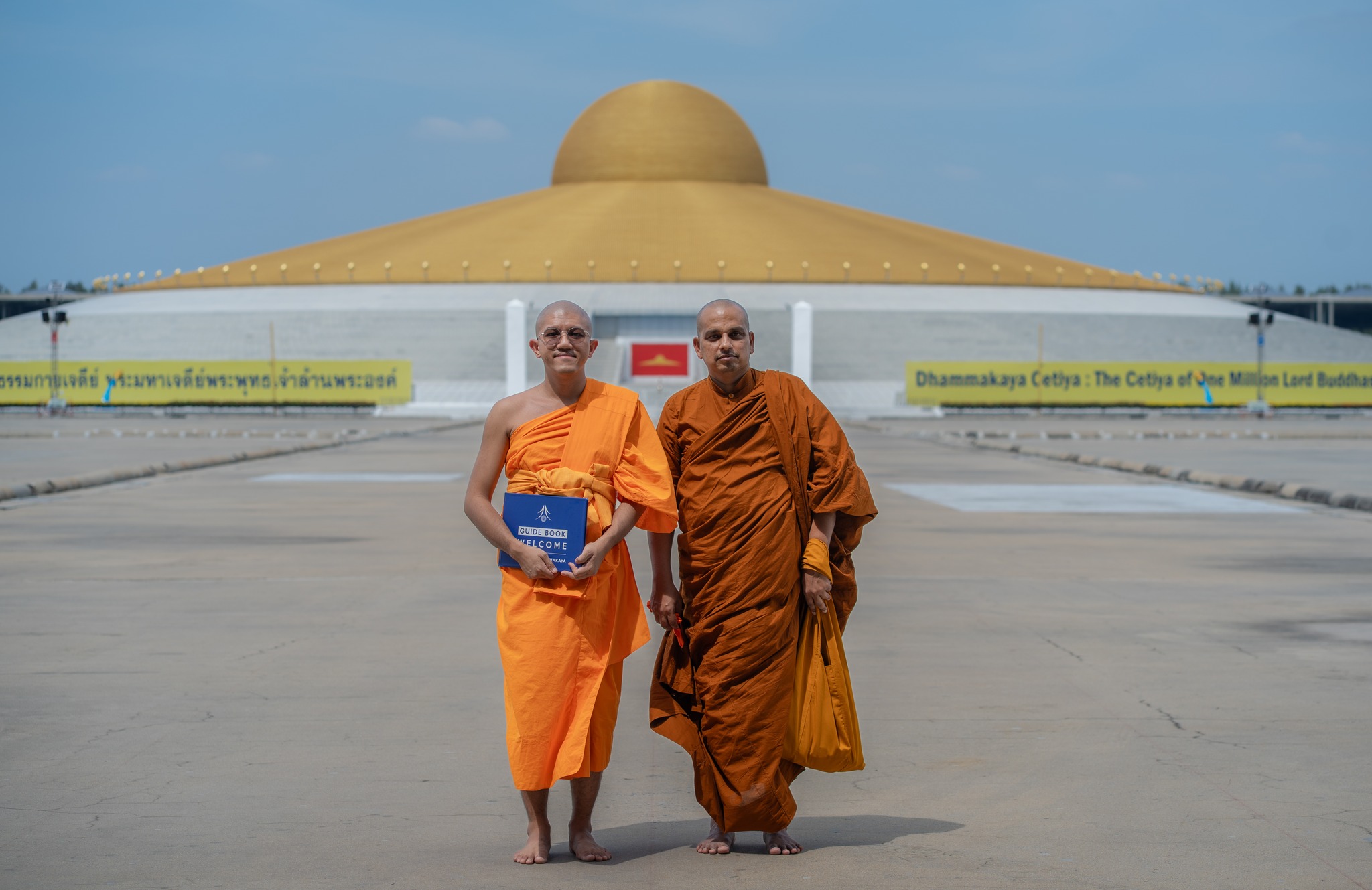พระอาจารย์จากประเทศศรีลังกา เดินทางมาเยี่ยมชมวัดพระธรรมกาย