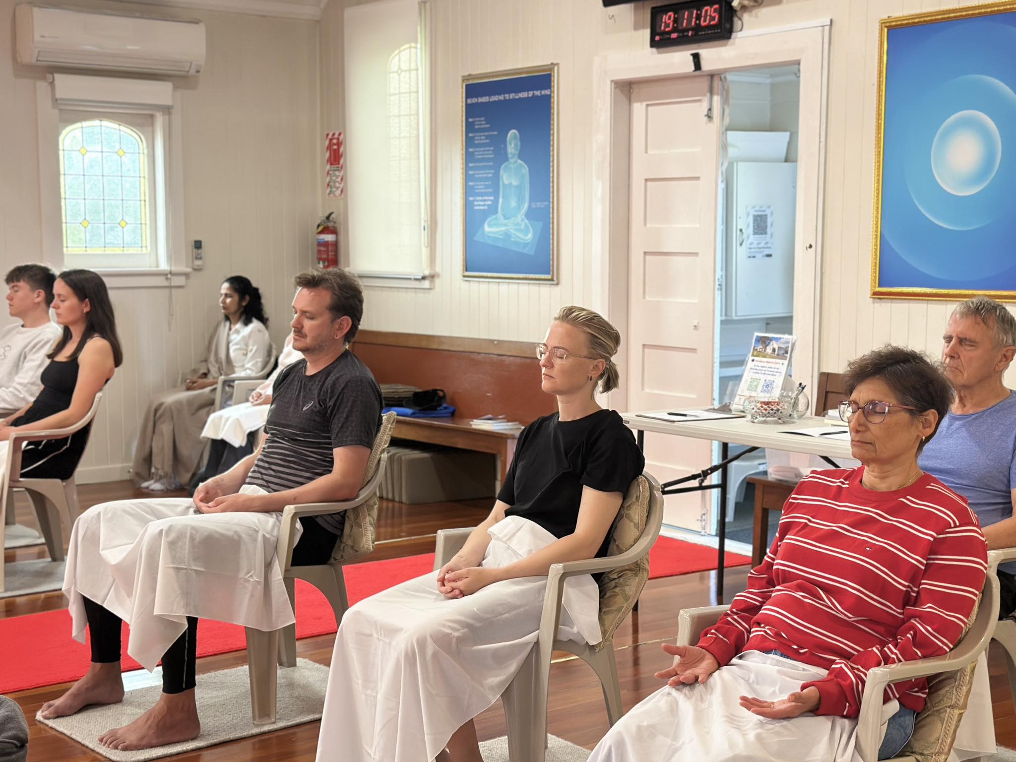 วัดพระธรรมกายโอ๊คแลนด์ จัดสอนสมาธิแก่ชาวท้องถิ่น