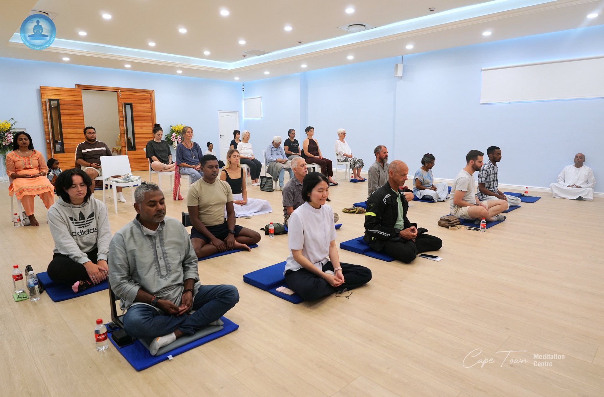 วัดพุทธเคปทาวน์ จัดคลาสสมาธิแก่ชาวท้องถิ่น