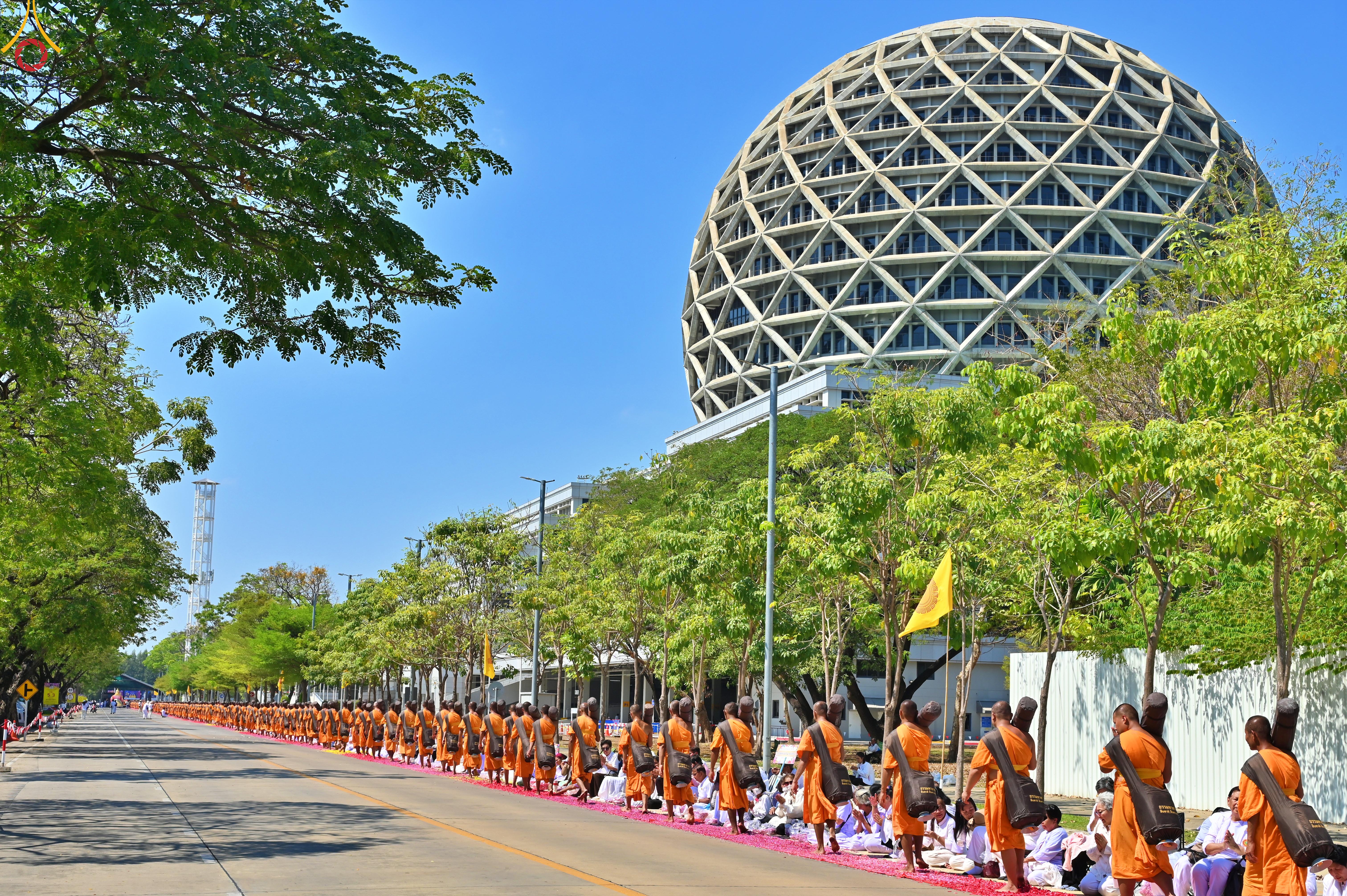 พิธีต้อนรับพระธรรมยาตราโครงการธรรมยาตราเส้นทางพระผู้ปราบมารปีที่ 14 จาก โรงเรียนสามัคคีราษฎร์บำรุง – วัดพระธรรมกาย 