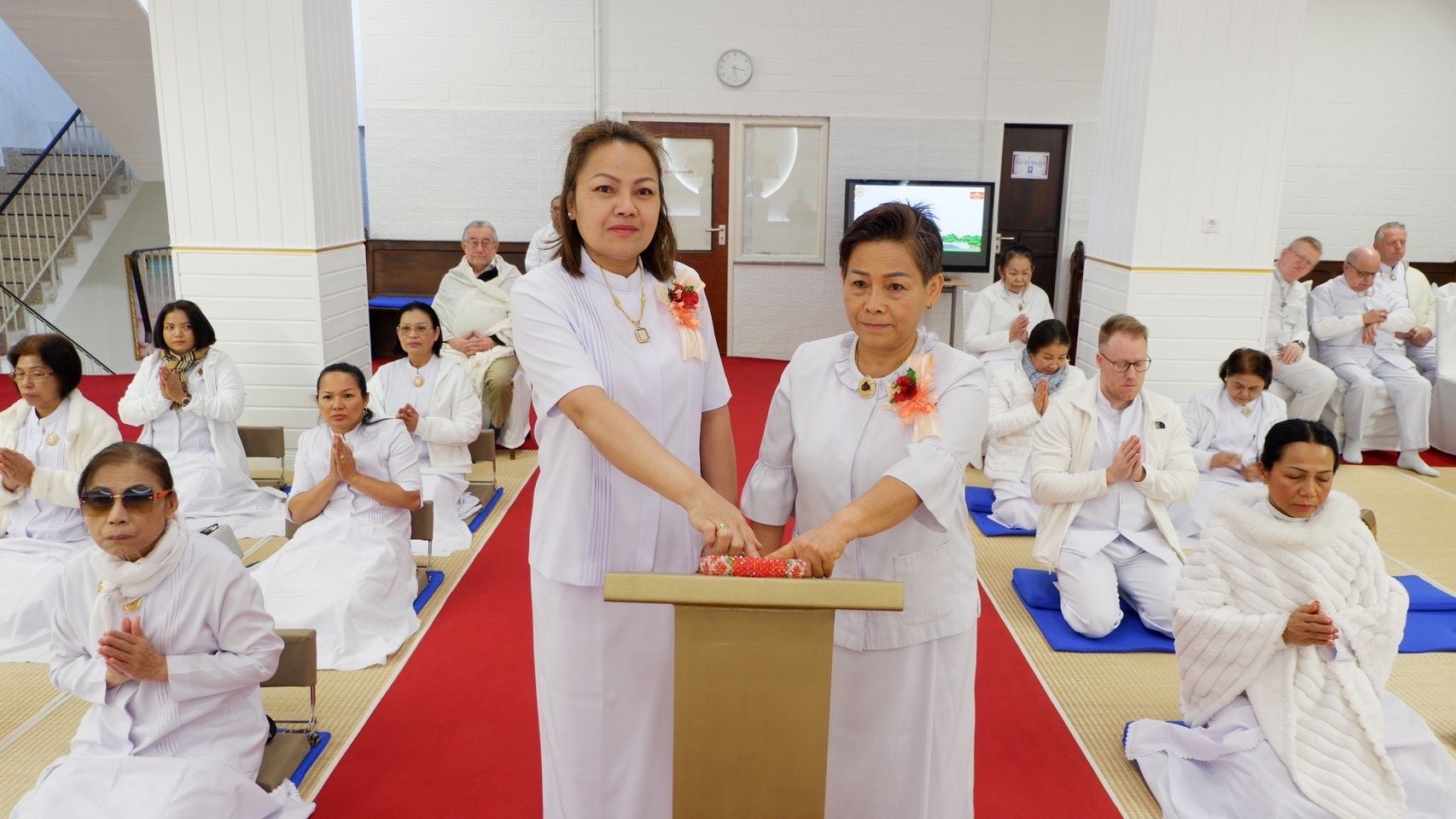 วัดพุทธนอร์ดไรน์ เวสท์ฟาเลน จัดงานบุญบูชาข้าวพระ