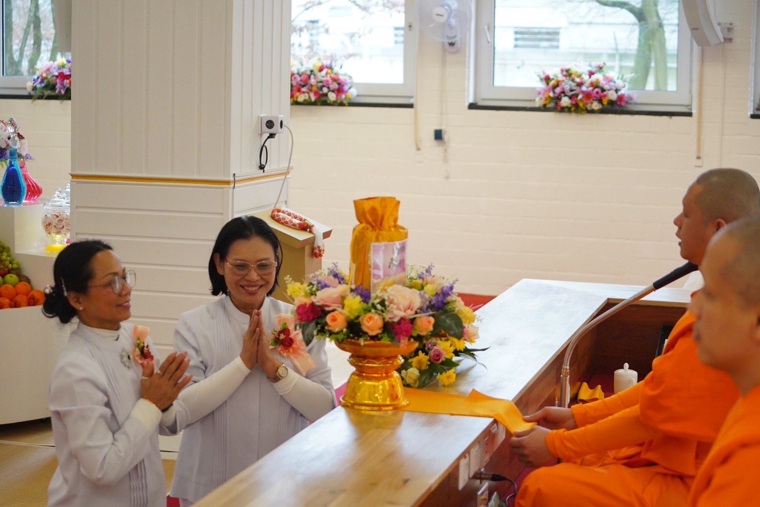 วัดพุทธนอร์ดไรน์ เวสท์ฟาเลน จัดงานบุญบูชาข้าวพระ